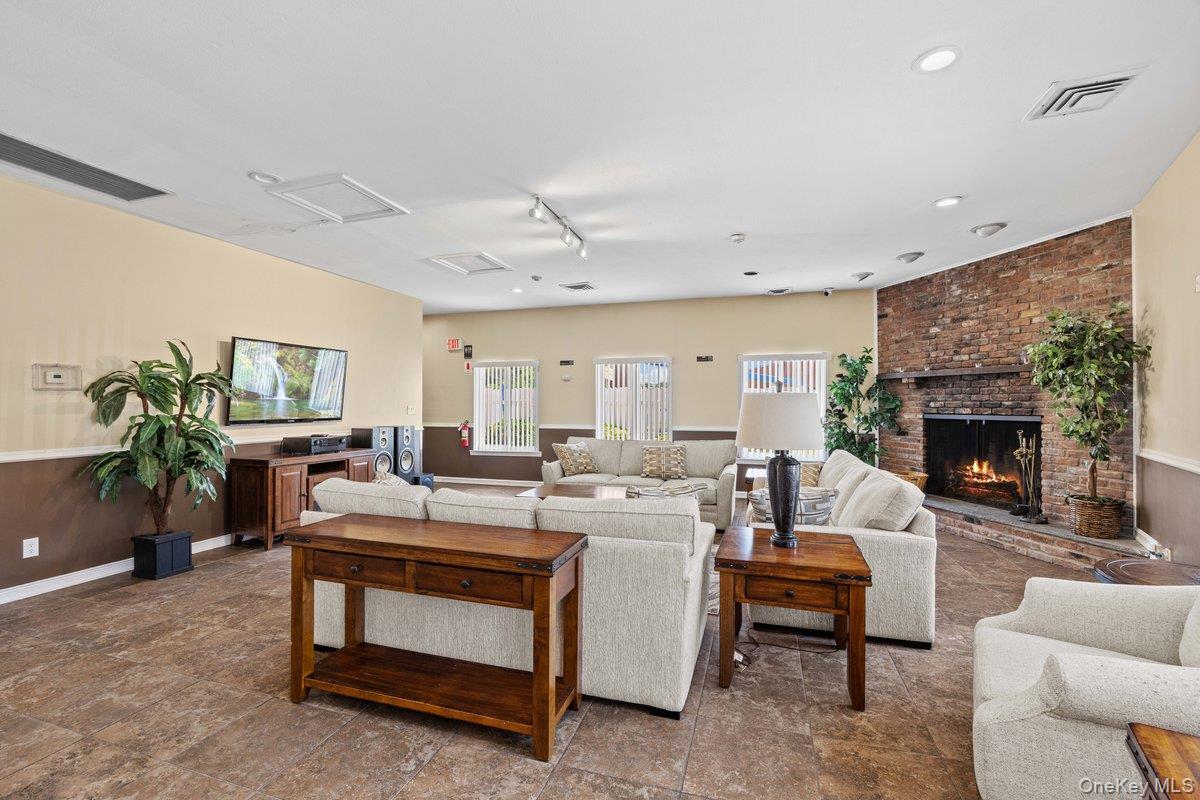 21 Alhambra Drive – For Sale photo 22