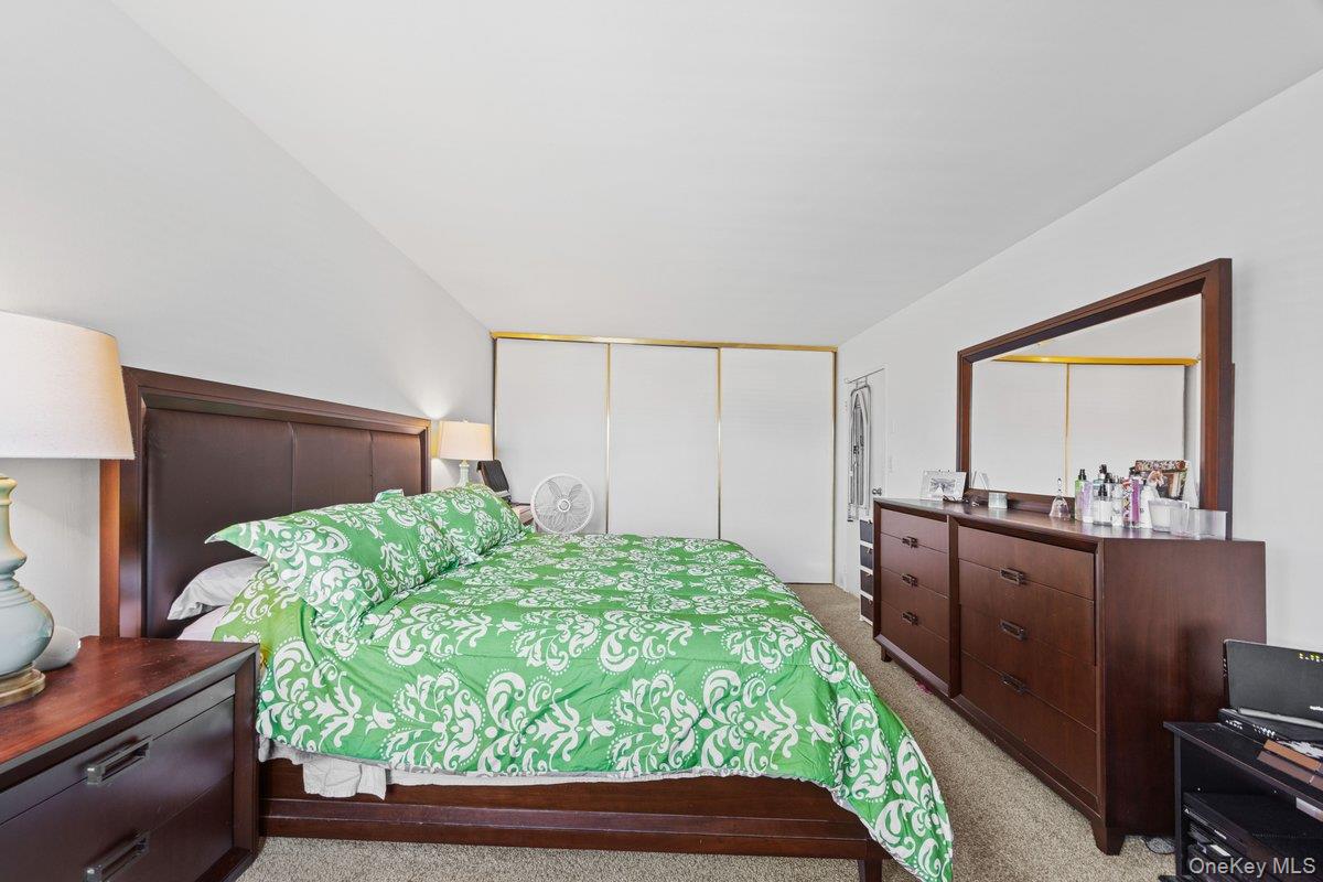 21 Alhambra Drive – For Sale photo 17