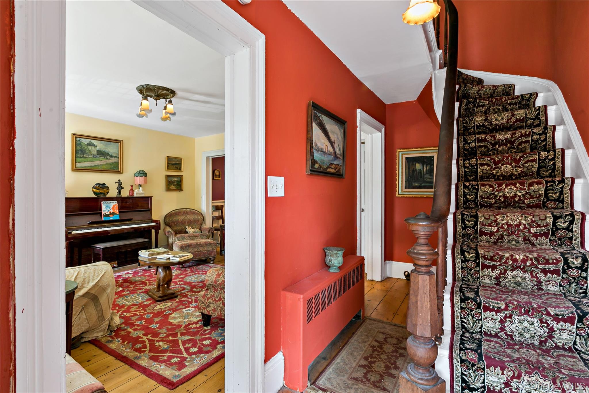 7 Railroad Avenue – For Sale photo 12