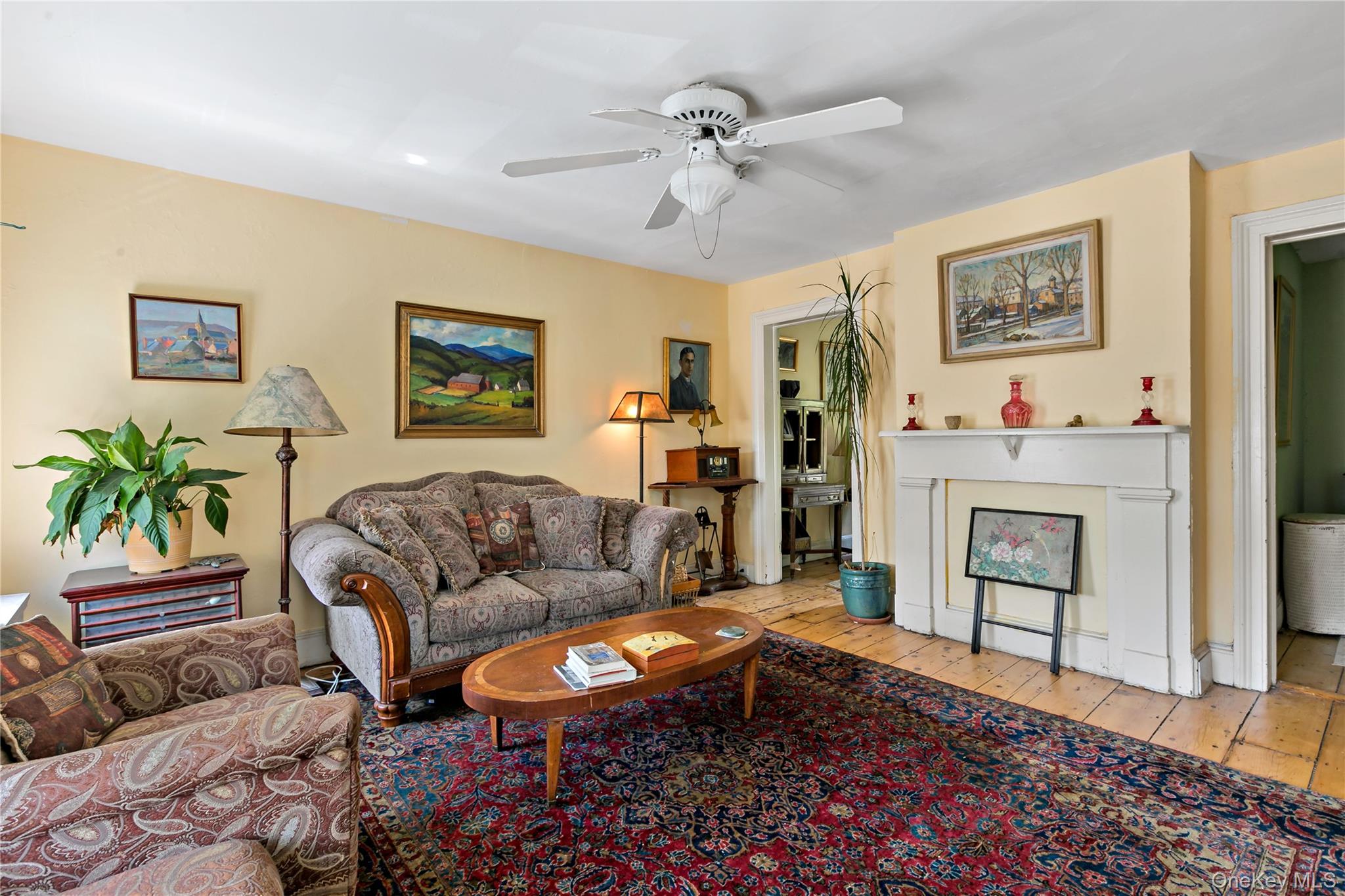 7 Railroad Avenue – For Sale photo 13