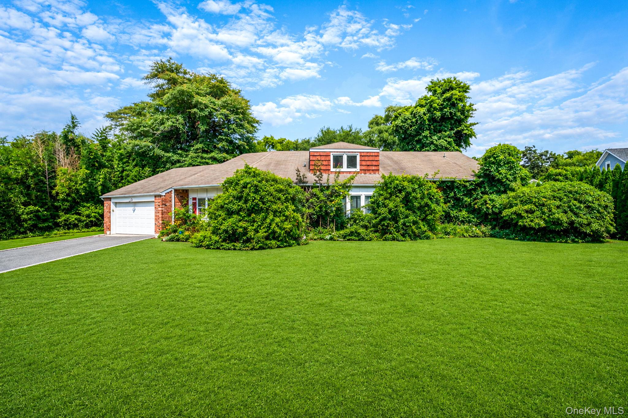 893 Gardiner Drive – For Sale photo 4
