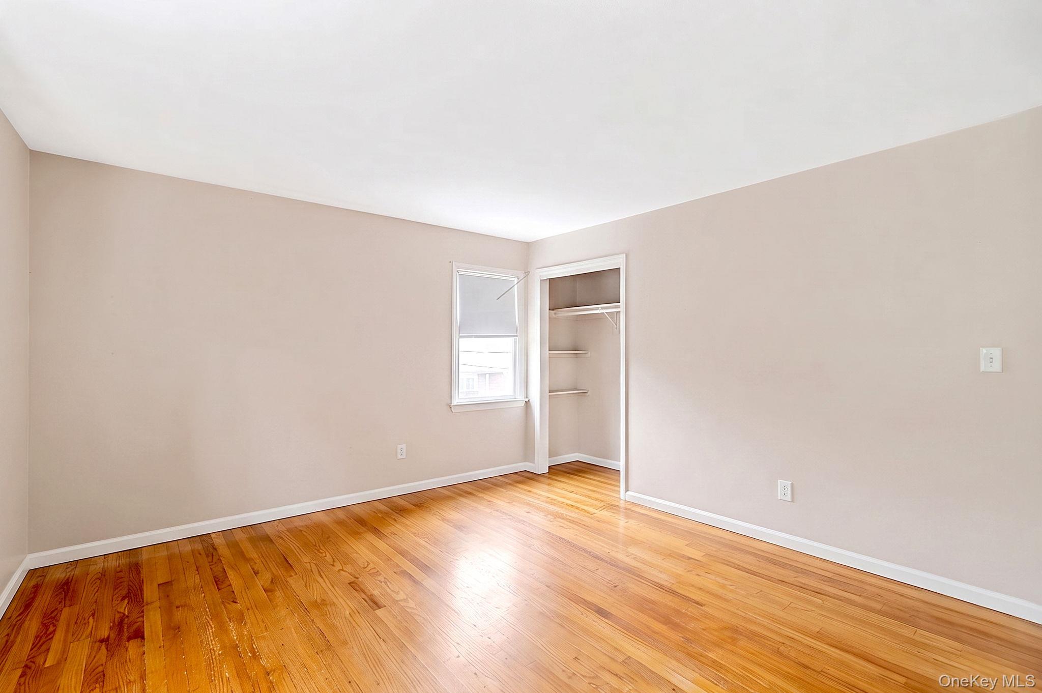 893 Gardiner Drive – For Sale photo 28