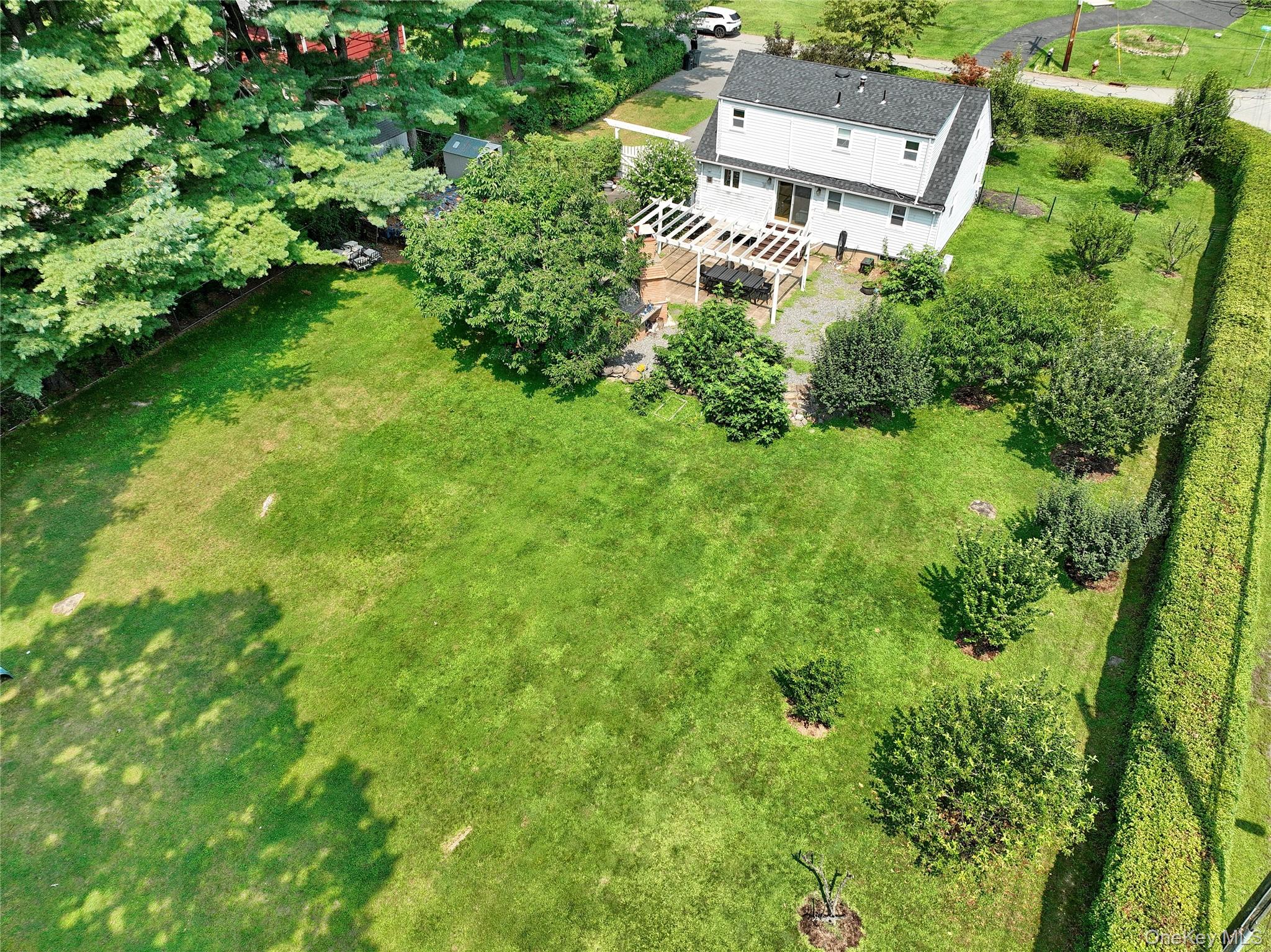 1 Stemmer Lane – For Sale photo 2