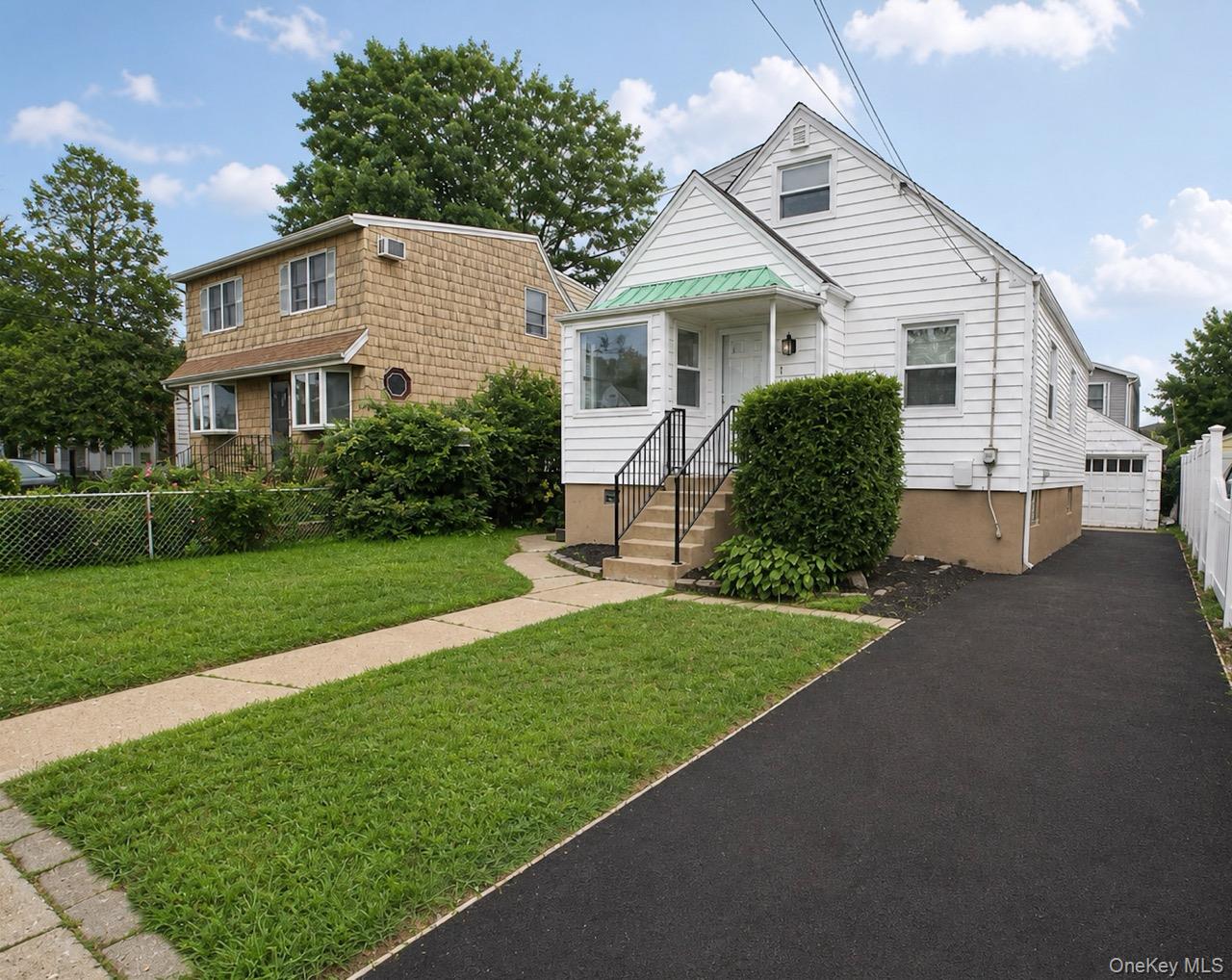 15 Berkshire Road – For Sale photo 2