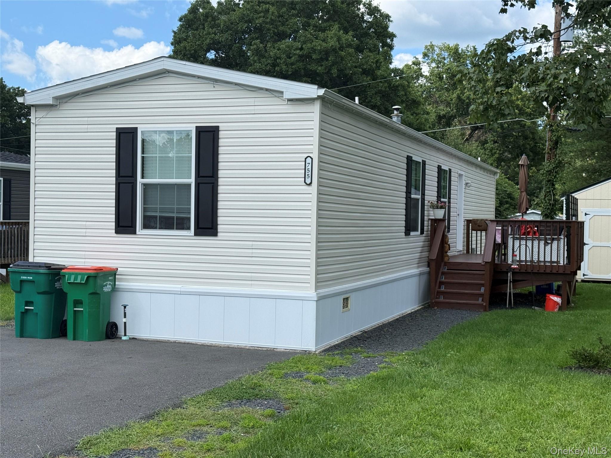 755 Tarrytown Lane – For Sale