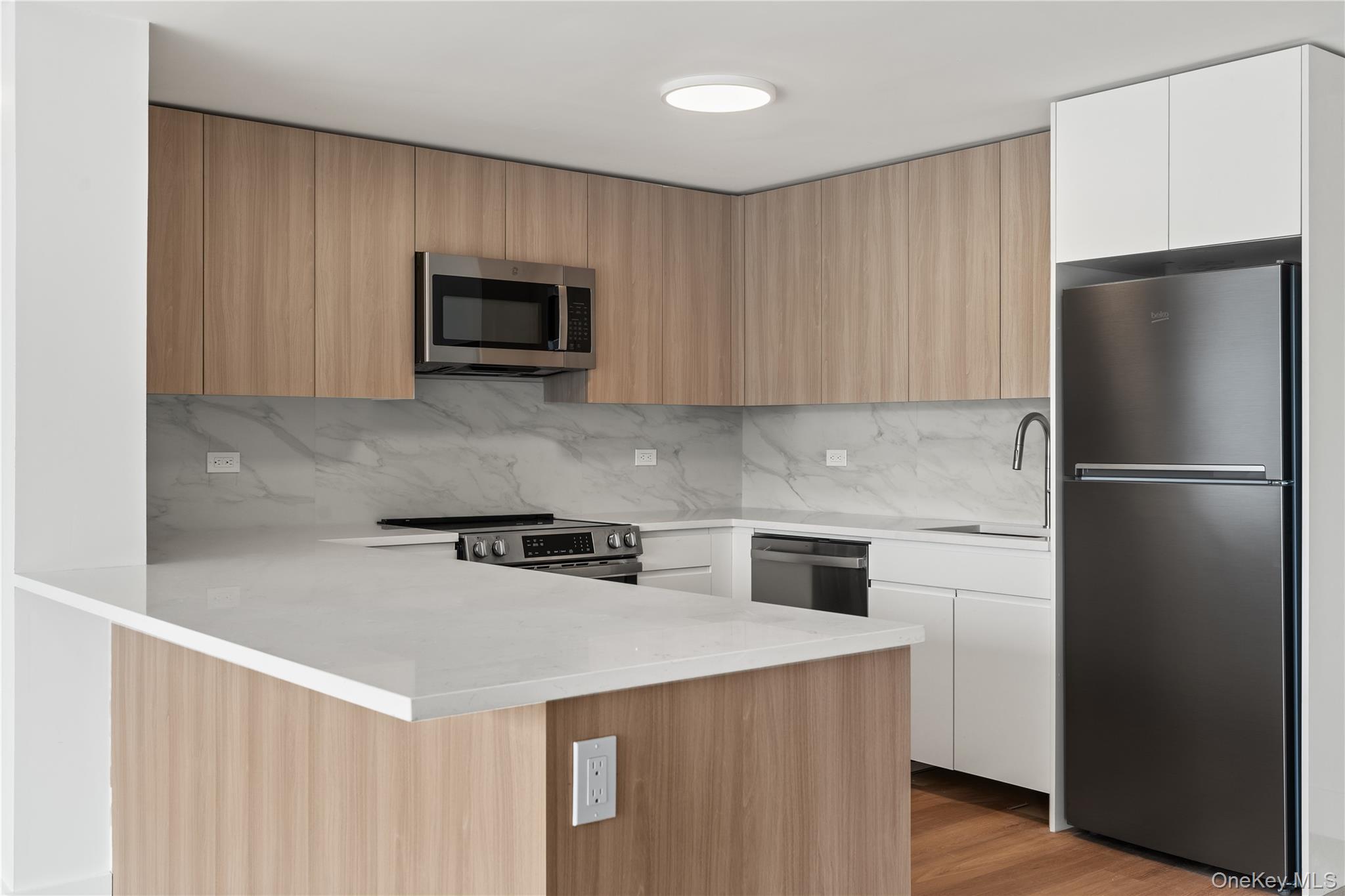 1 Lyon Place, Unit 411 photo 6