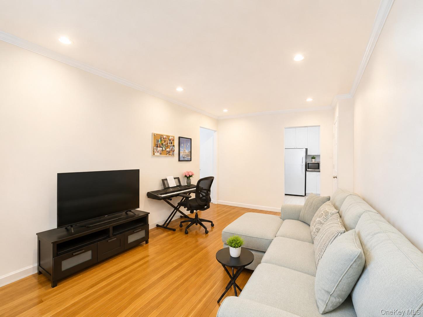 137-29 68TH Drive, Unit A photo 4