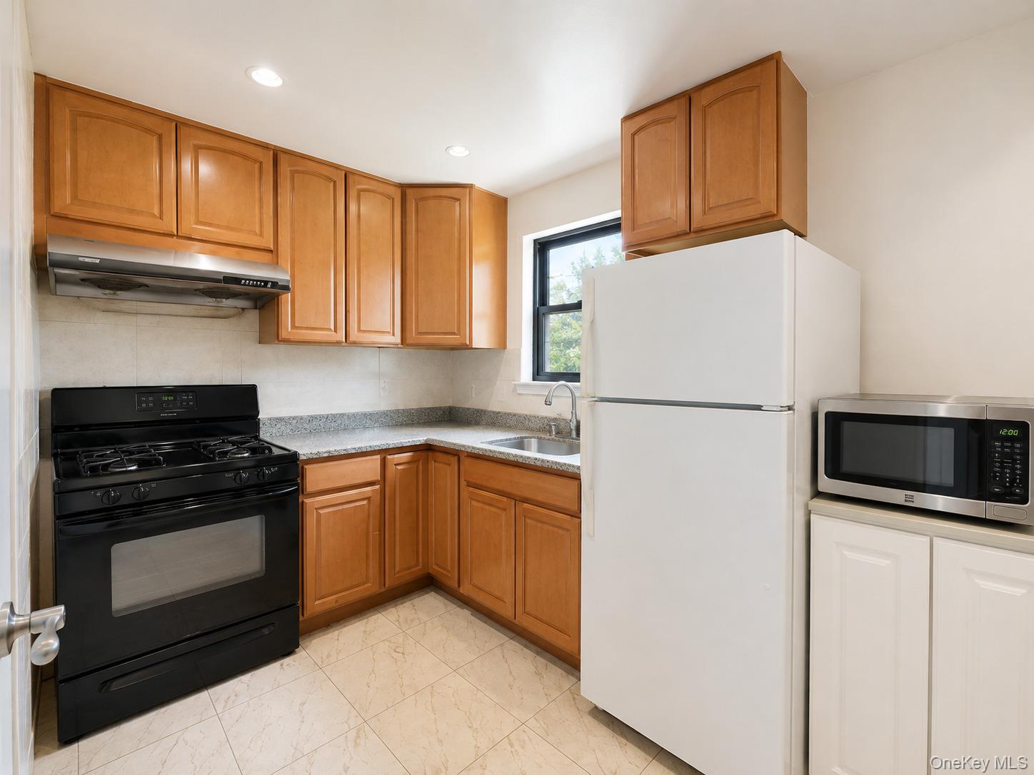 137-29 68TH Drive, Unit A photo 11