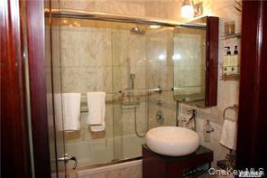 18-05 215 Street, Unit 11 K photo 7