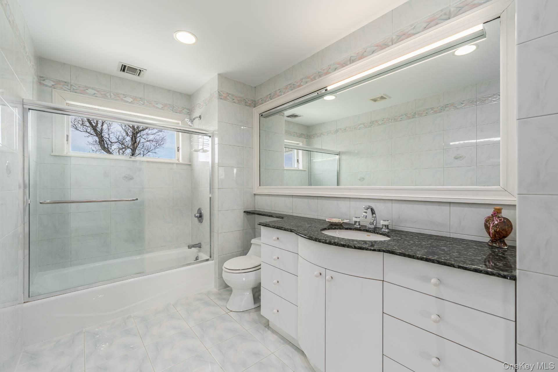 16125 Soundview Avenue – For Rent photo 21
