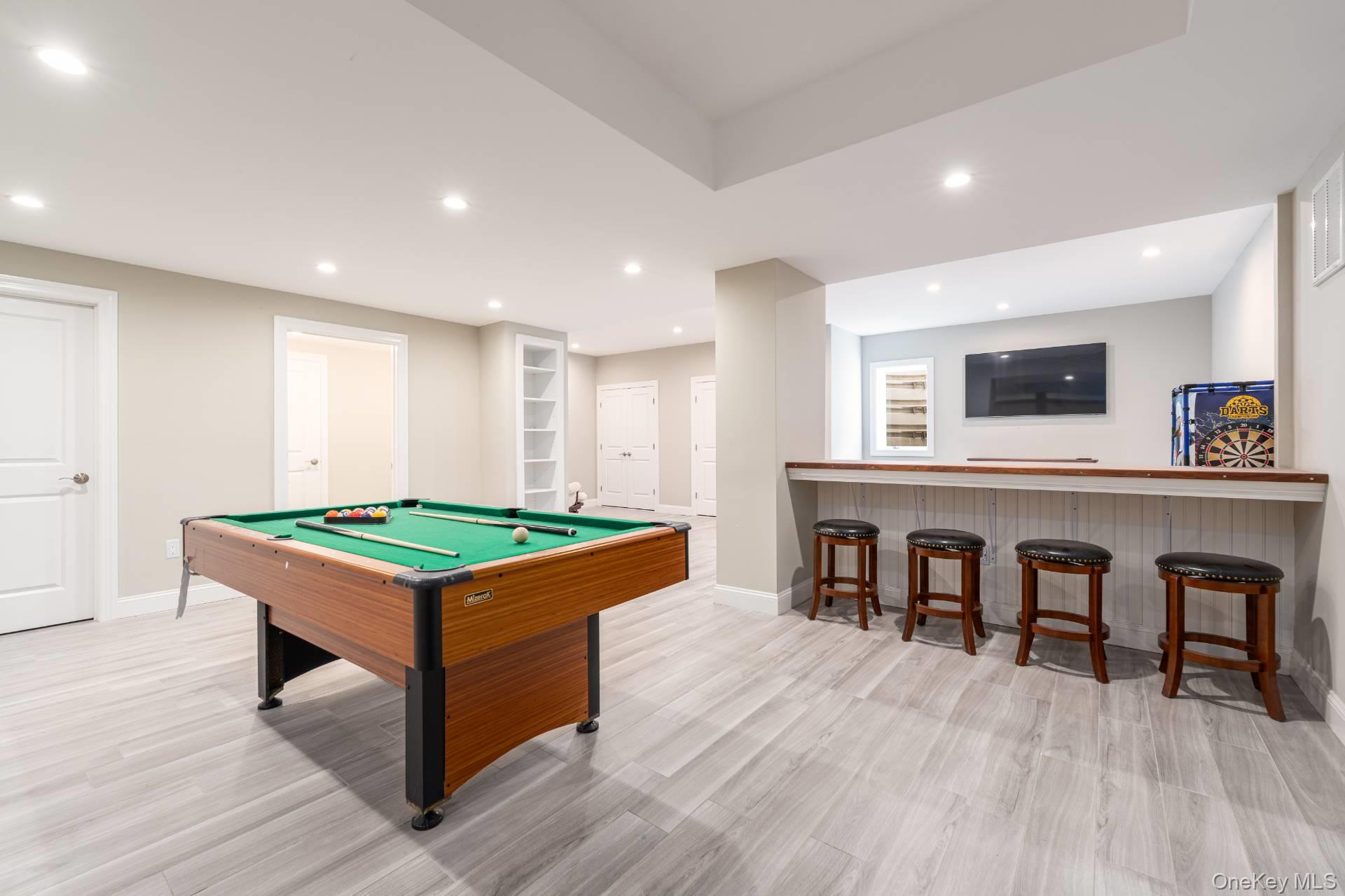 16125 Soundview Avenue – For Rent photo 24