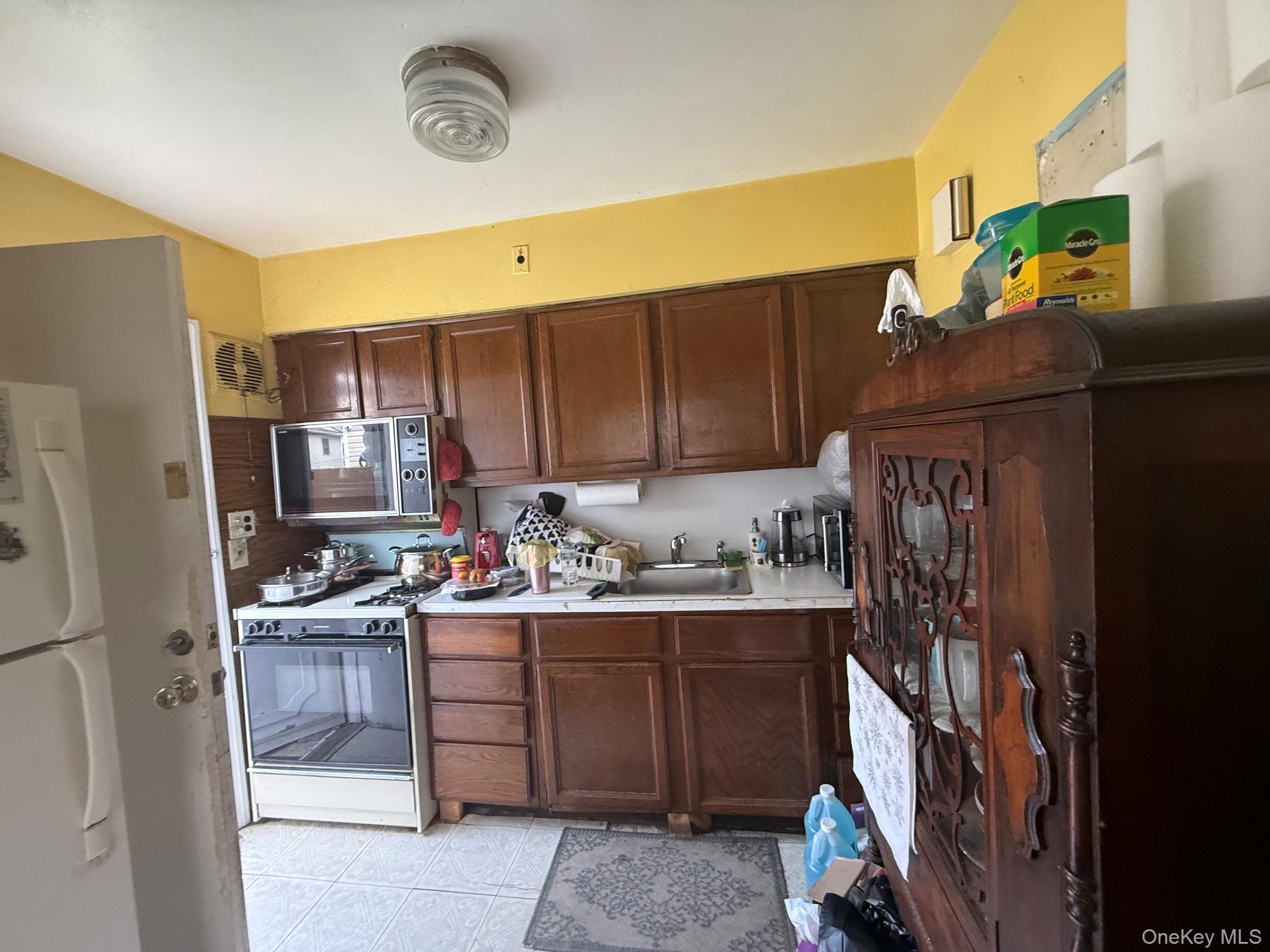 13619 220th Place – For Sale photo 6