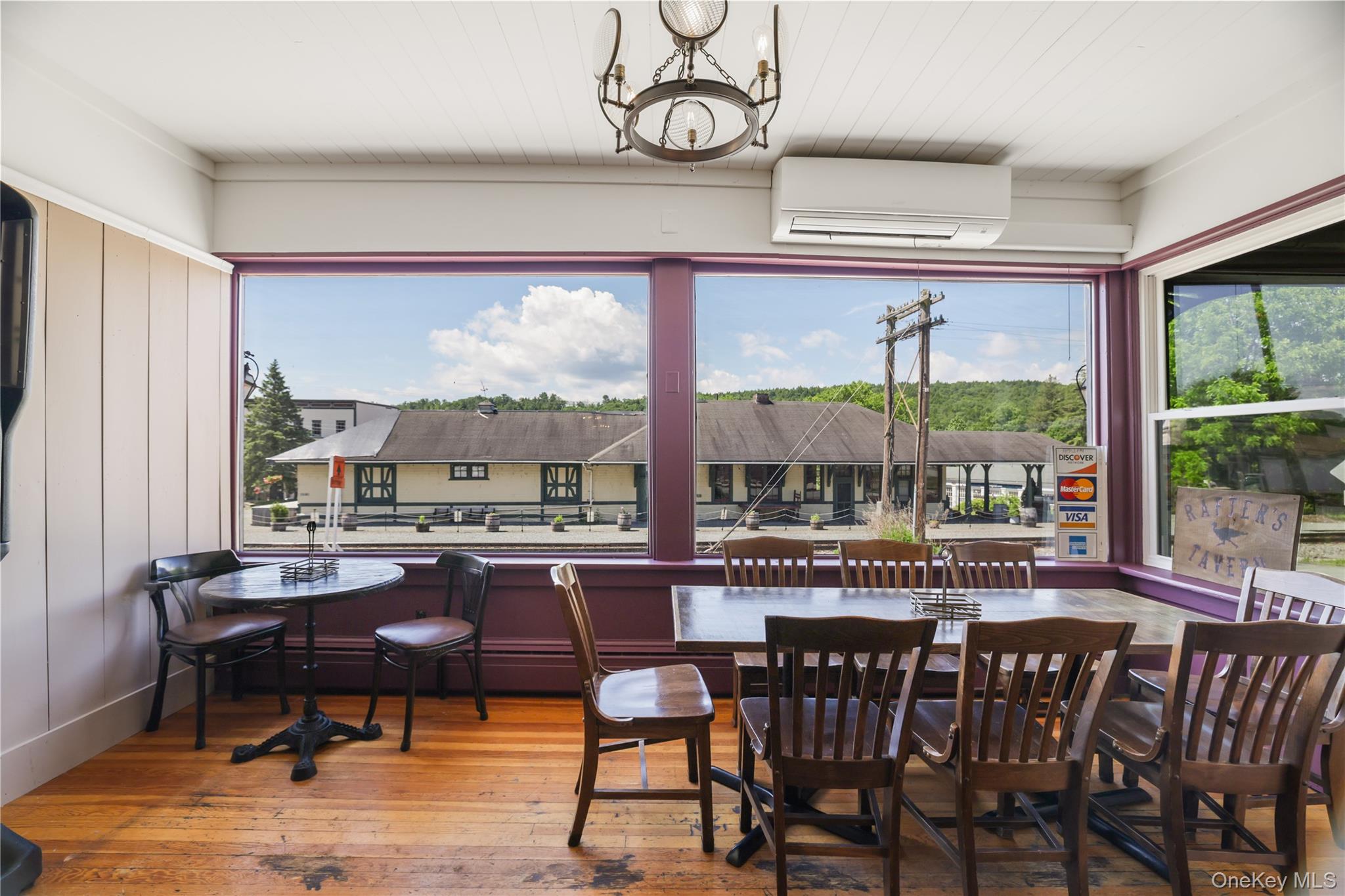 28 Upper Main Street – For Sale photo 46