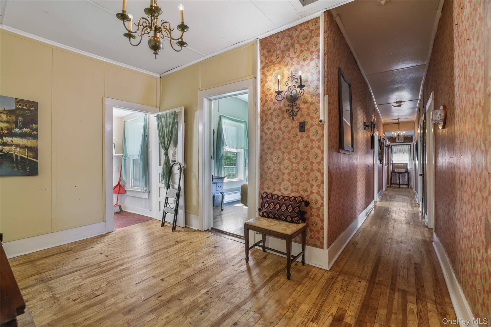 28 Upper Main Street – For Sale photo 24