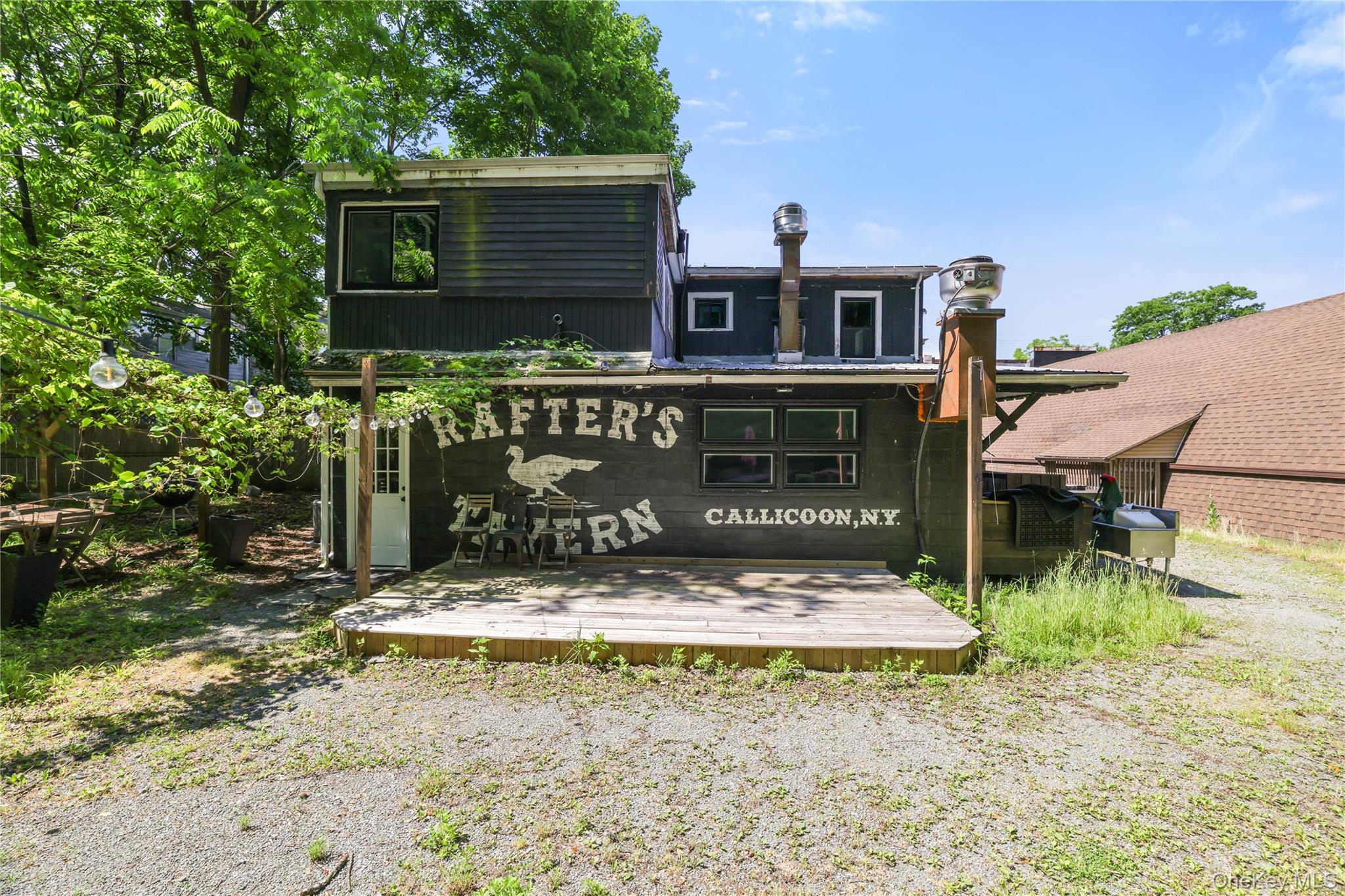 28 Upper Main Street – For Sale photo 2