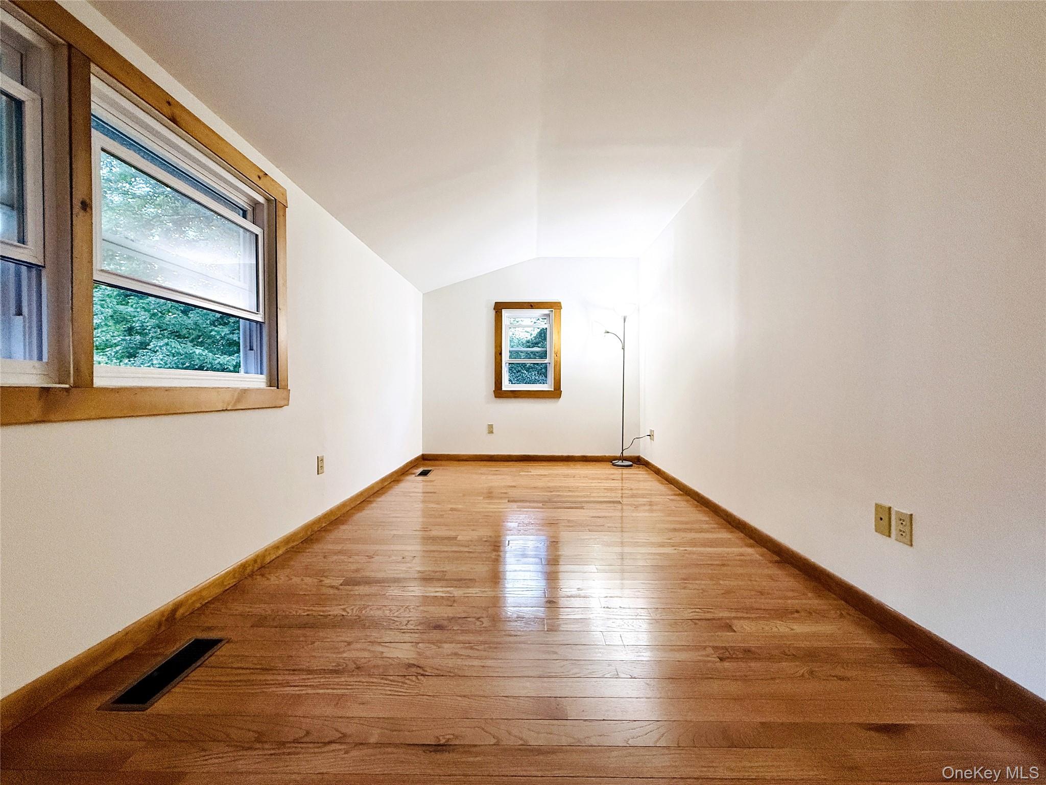 17 Mary Avenue – For Sale photo 17