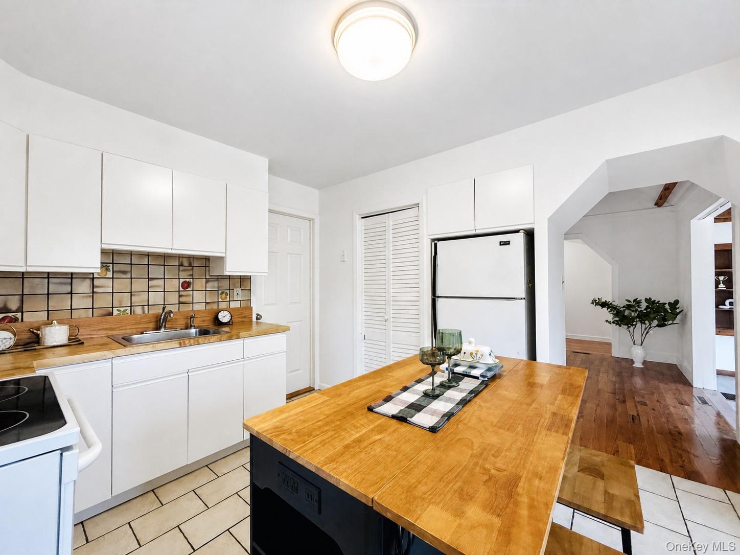 17 Mary Avenue – For Sale photo 38