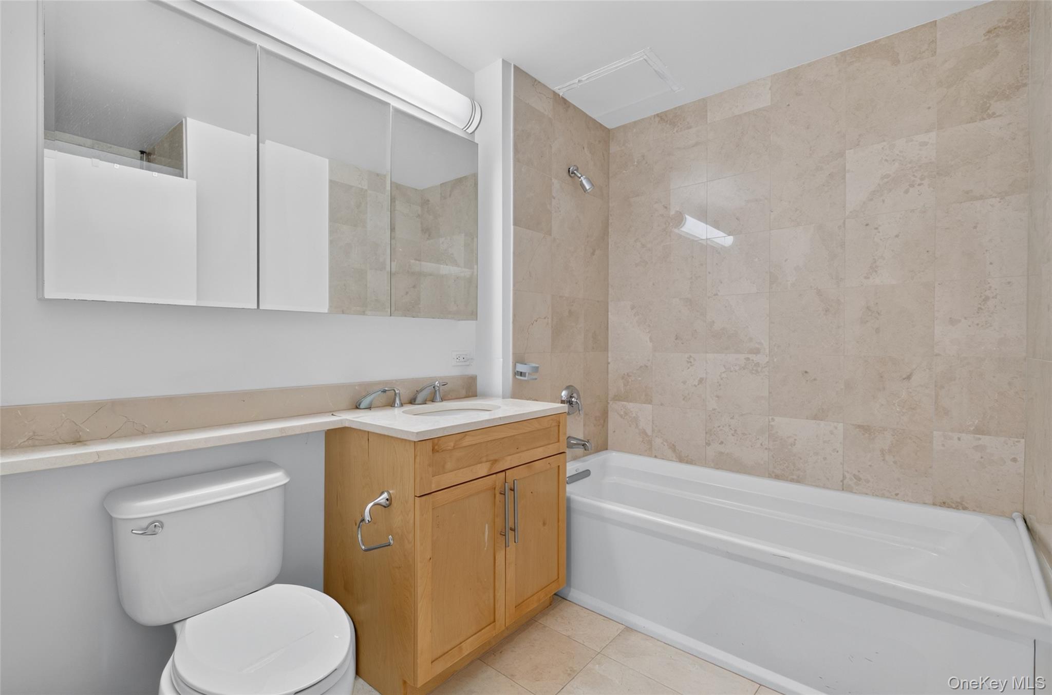 40-26 College Point Boulevard, Unit 16F photo 18