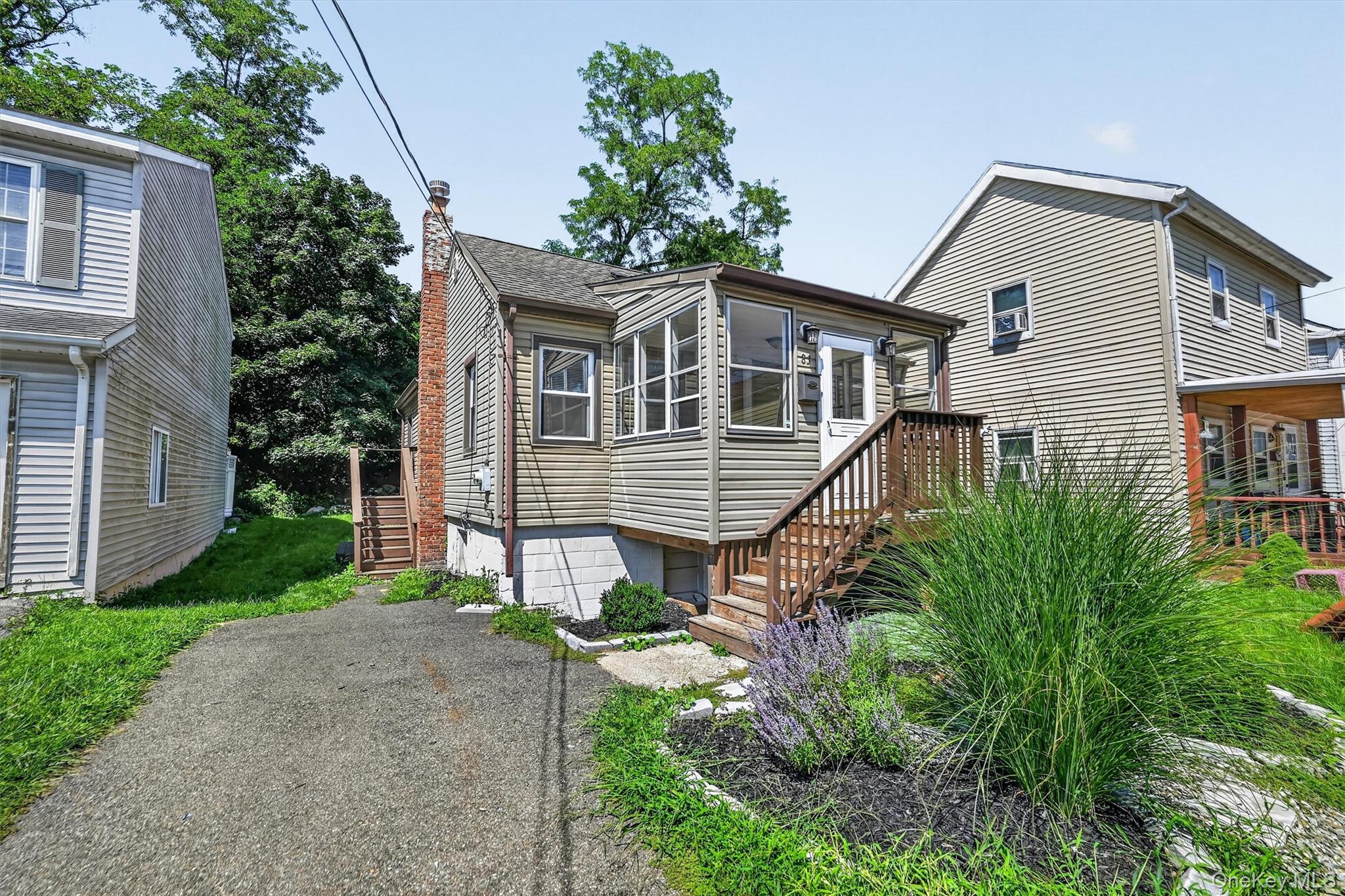 83 Center Street – For Sale photo 3