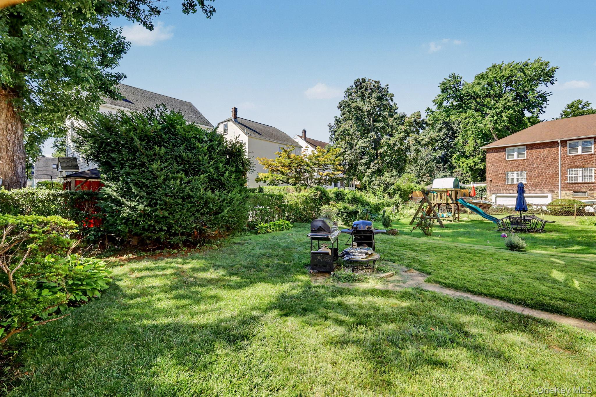 26 Elliot Street – For Sale photo 23