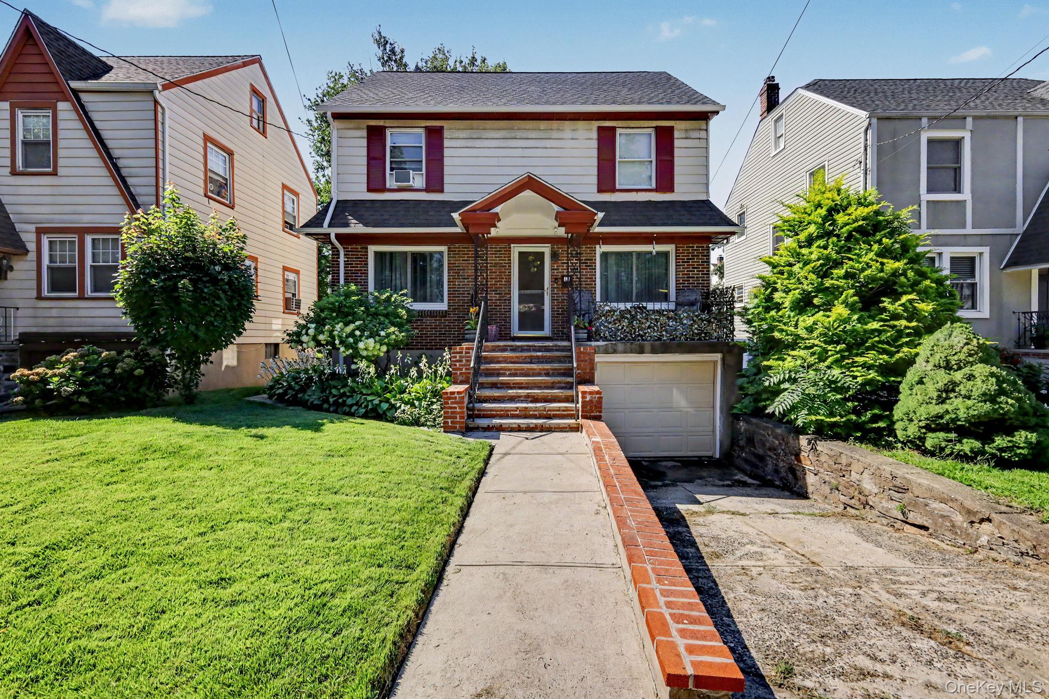 26 Elliot Street – For Sale photo 2