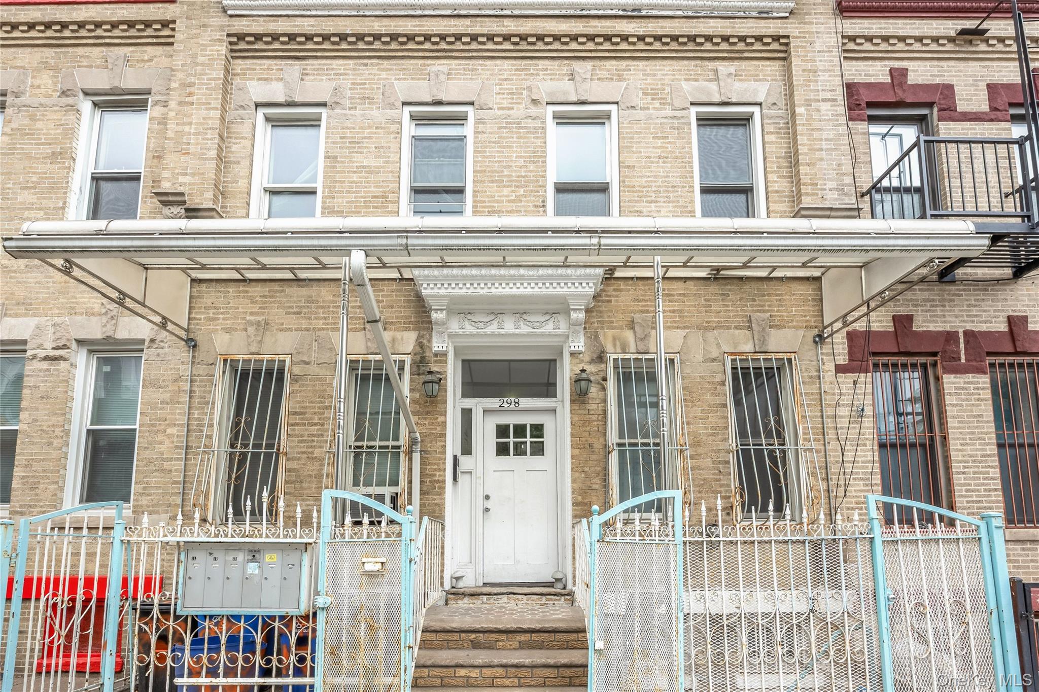 298 Cooper Street, Unit 2R