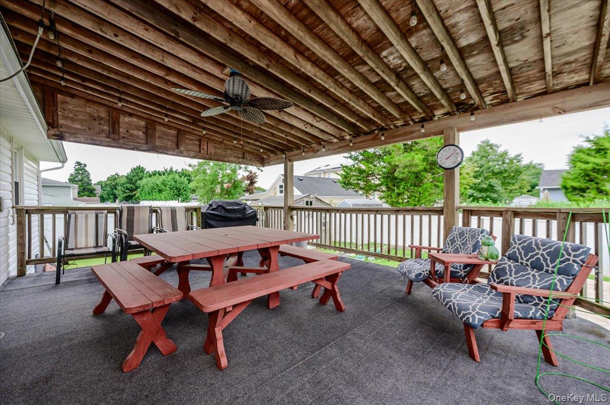 694 Pease Lane – For Sale photo 4