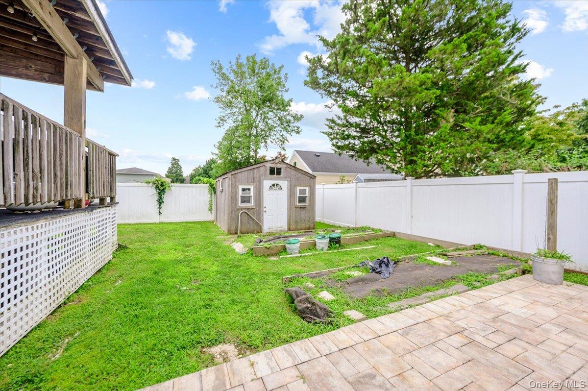 694 Pease Lane – For Sale photo 2