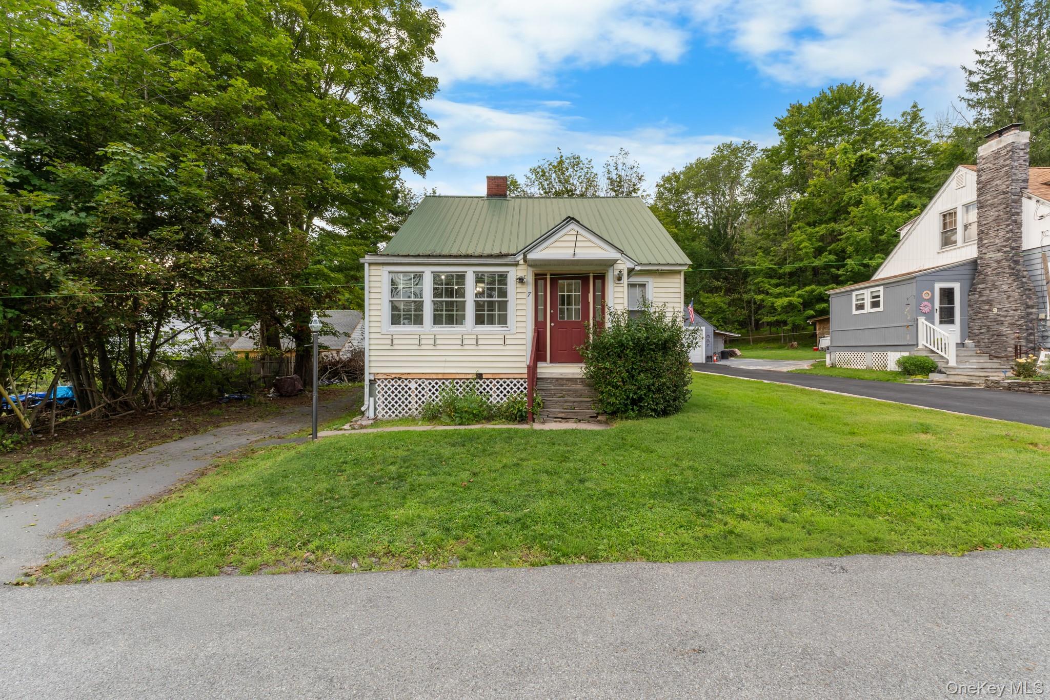 7 Jones Terrace – For Sale photo 2