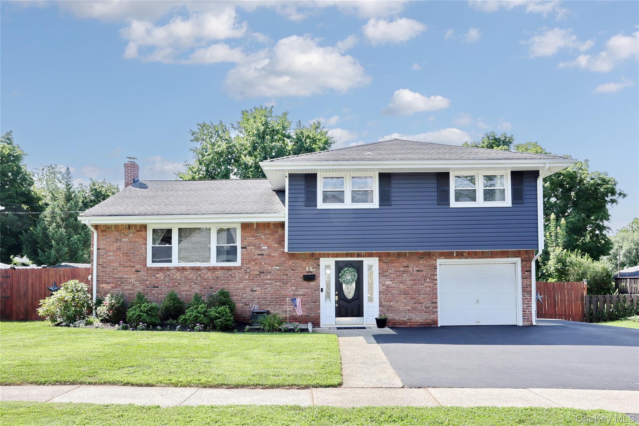 11 Crestwood Drive – For Sale