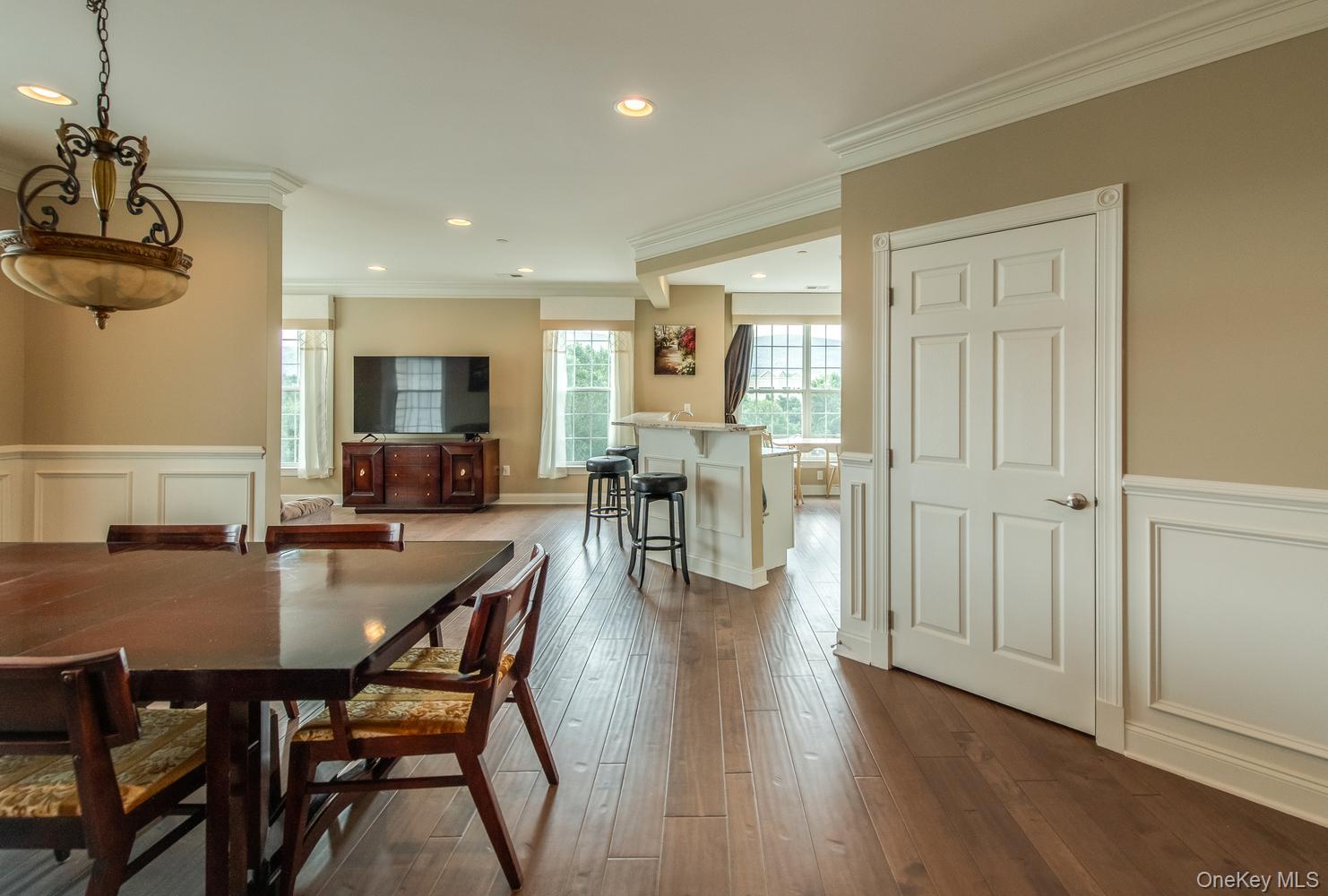 734 Regency Drive – For Sale photo 28