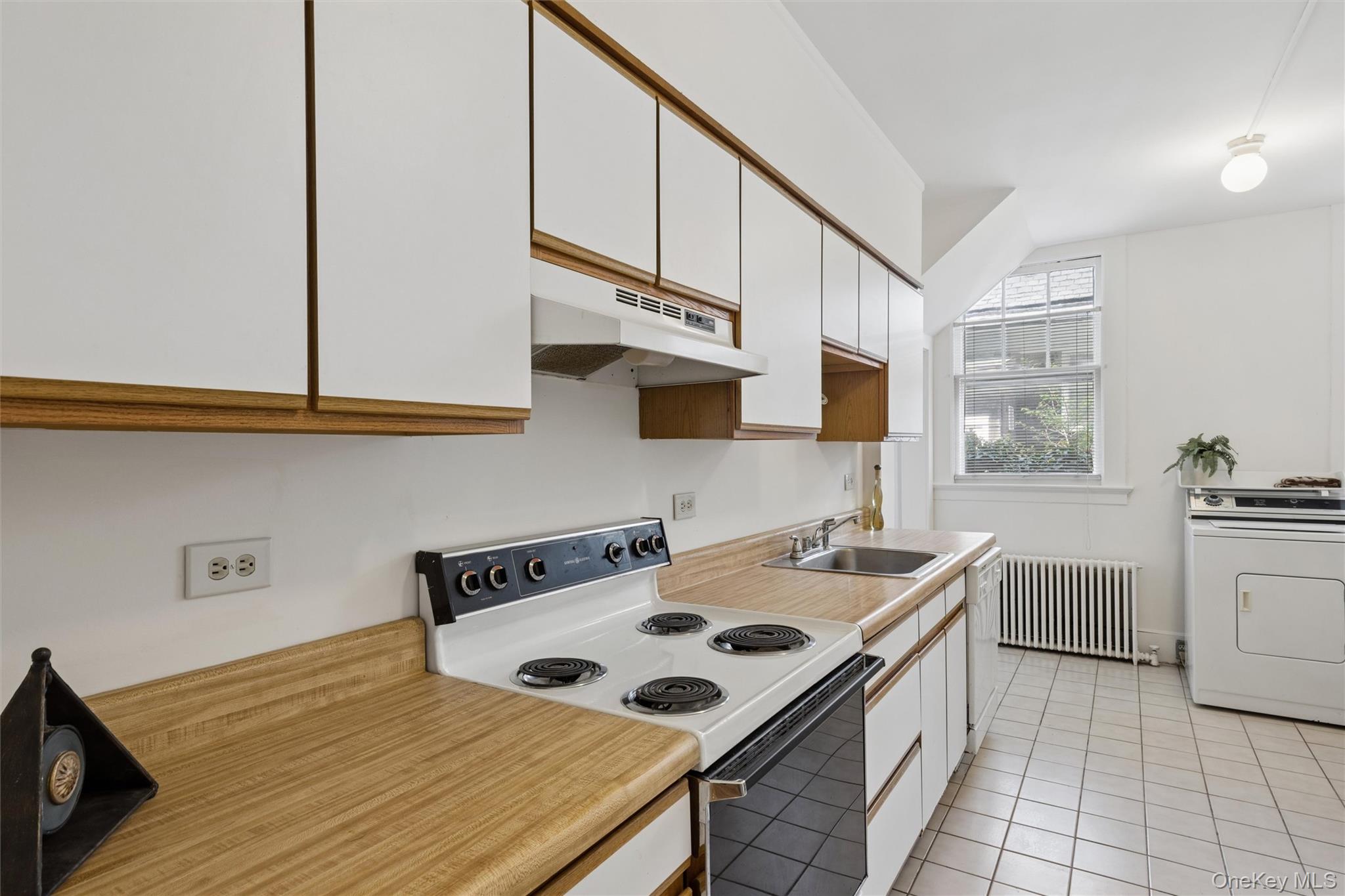 208A Wheatley Road – For Rent photo 13