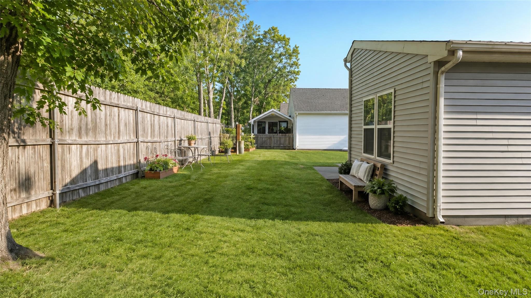 53 Village Circle E, Unit E053 photo 17