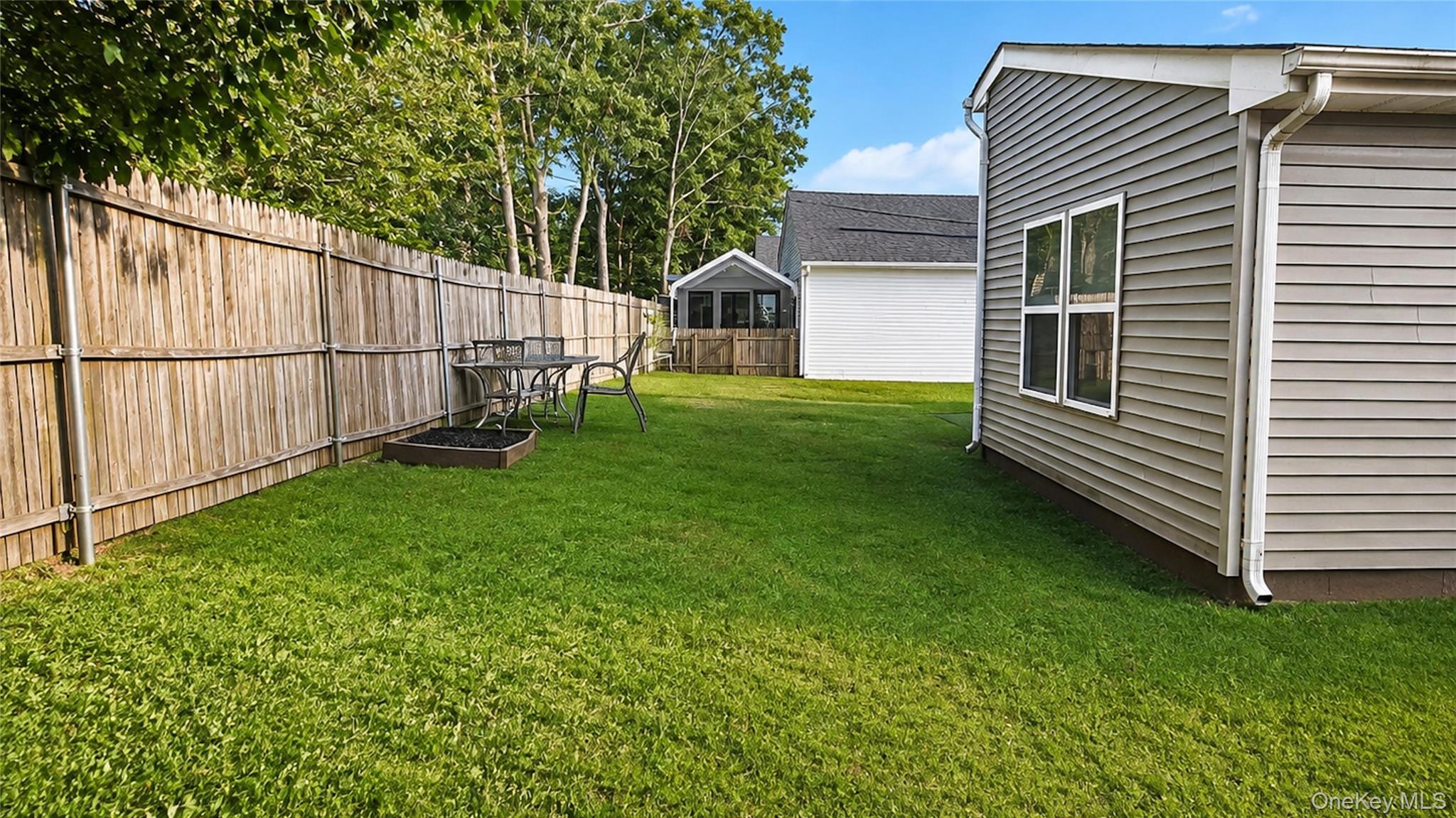 53 Village Circle E, Unit E053 photo 16
