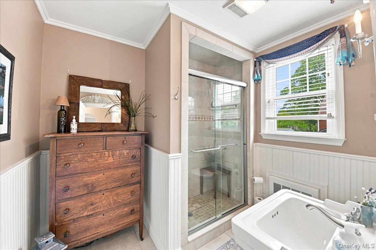 332 Kelly Street – For Sale photo 13