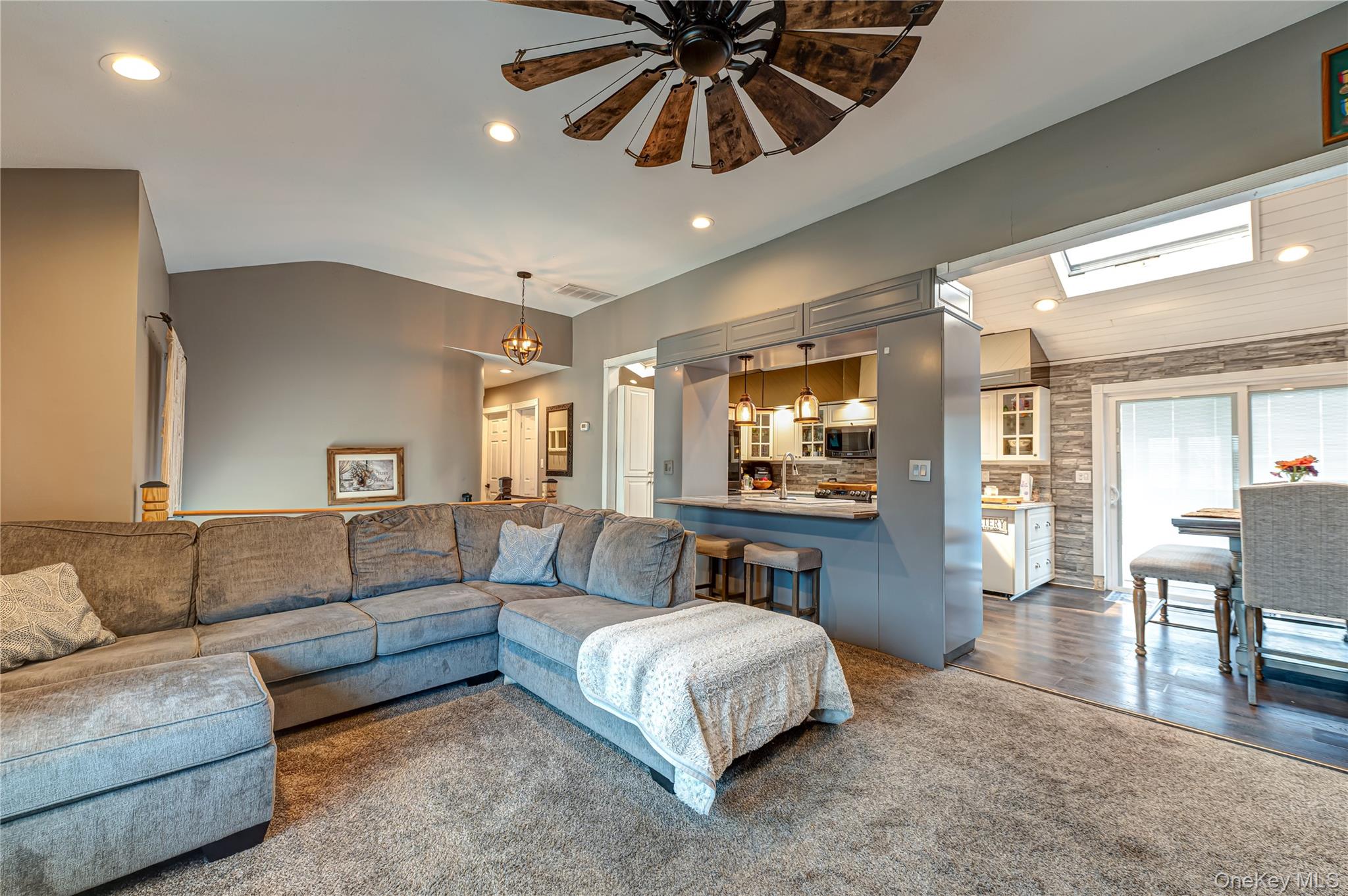 61 Linda Lane – For Sale photo 6