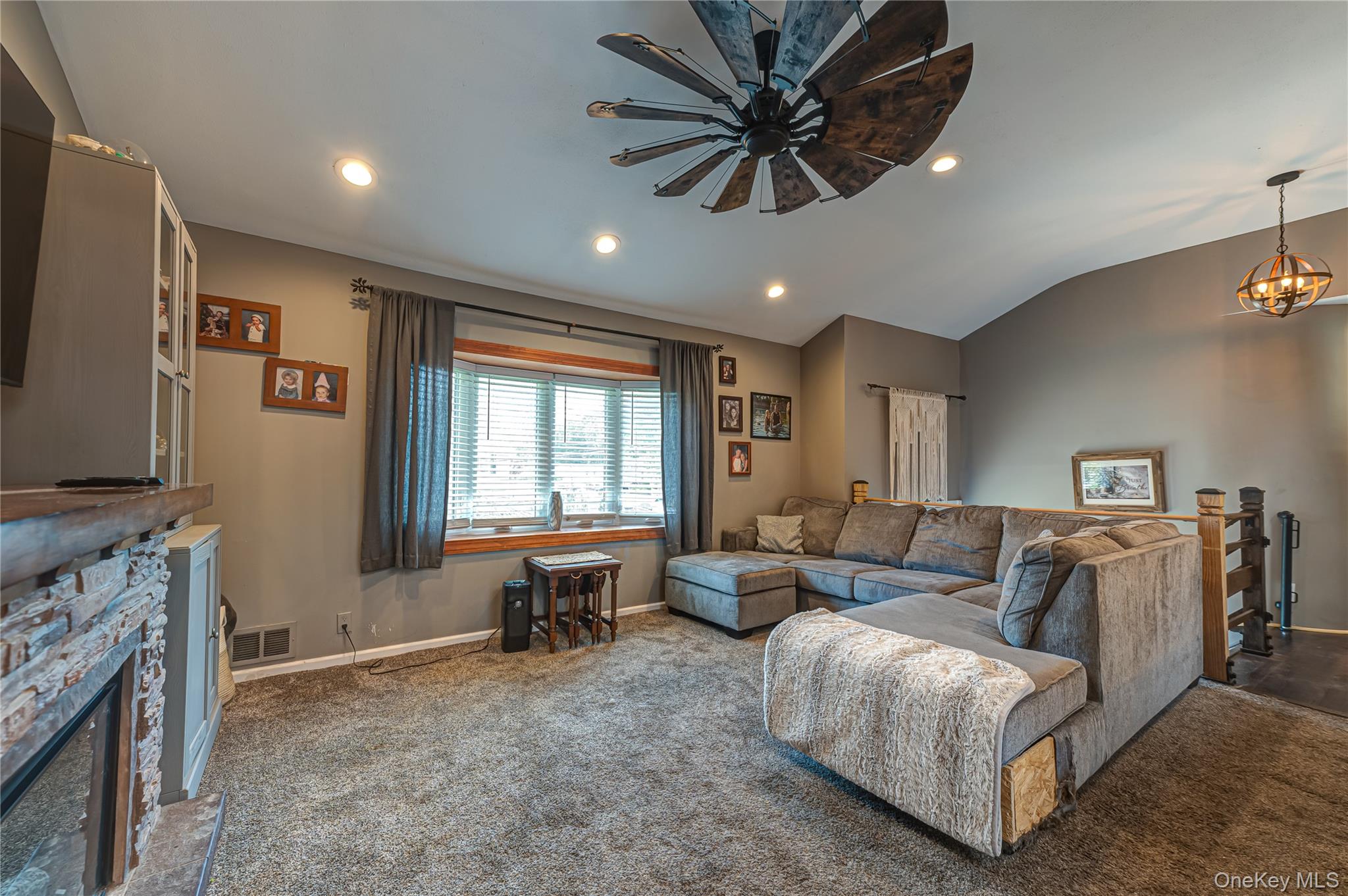 61 Linda Lane – For Sale photo 4
