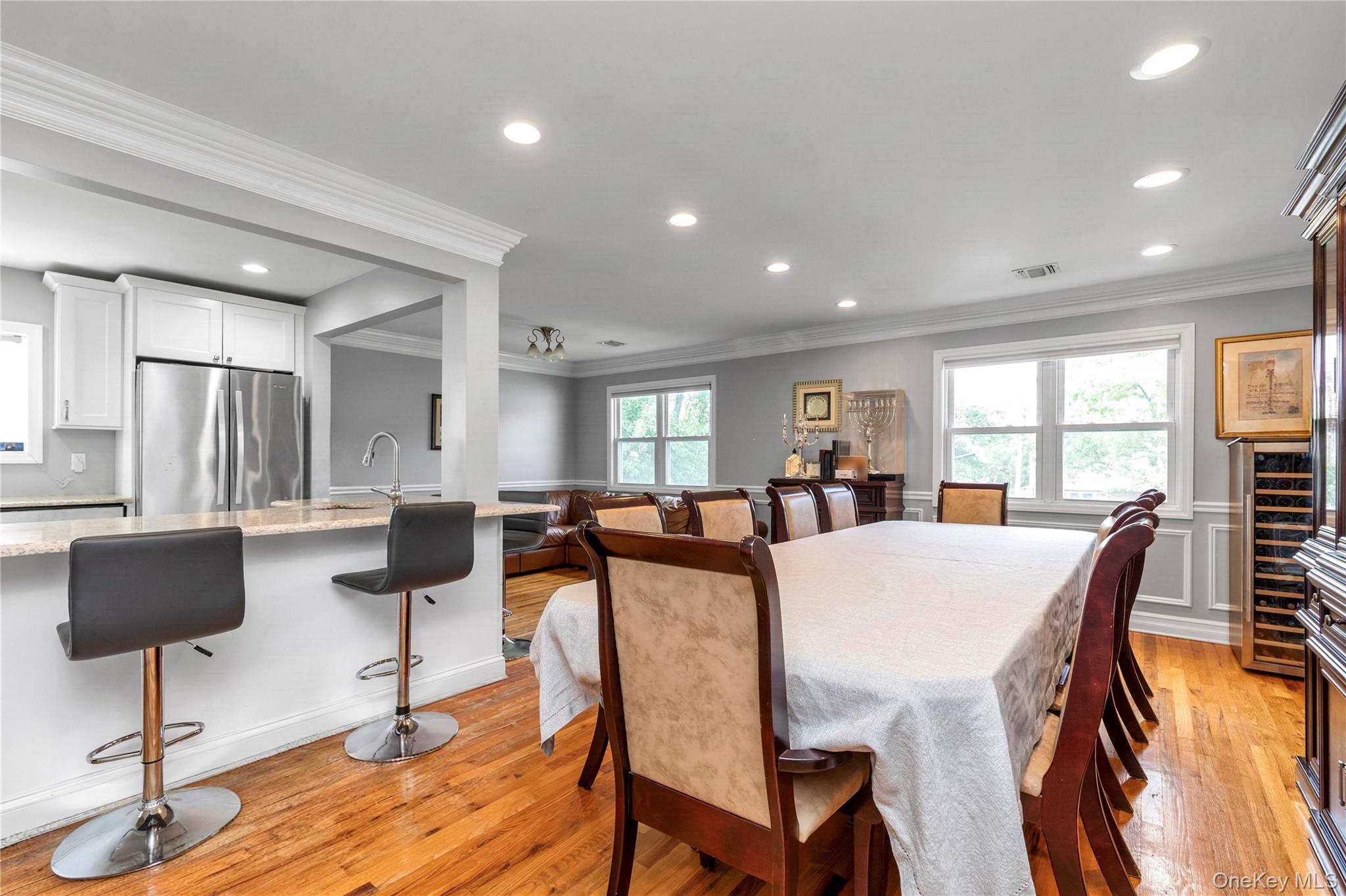 647 Jarvis Avenue – For Sale photo 8