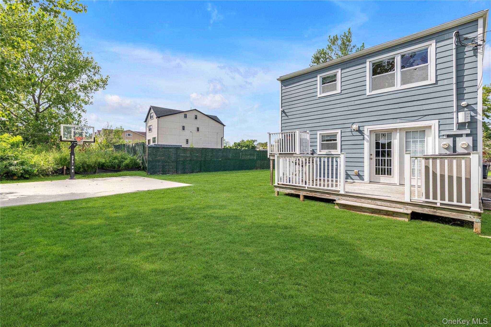 647 Jarvis Avenue – For Sale photo 27