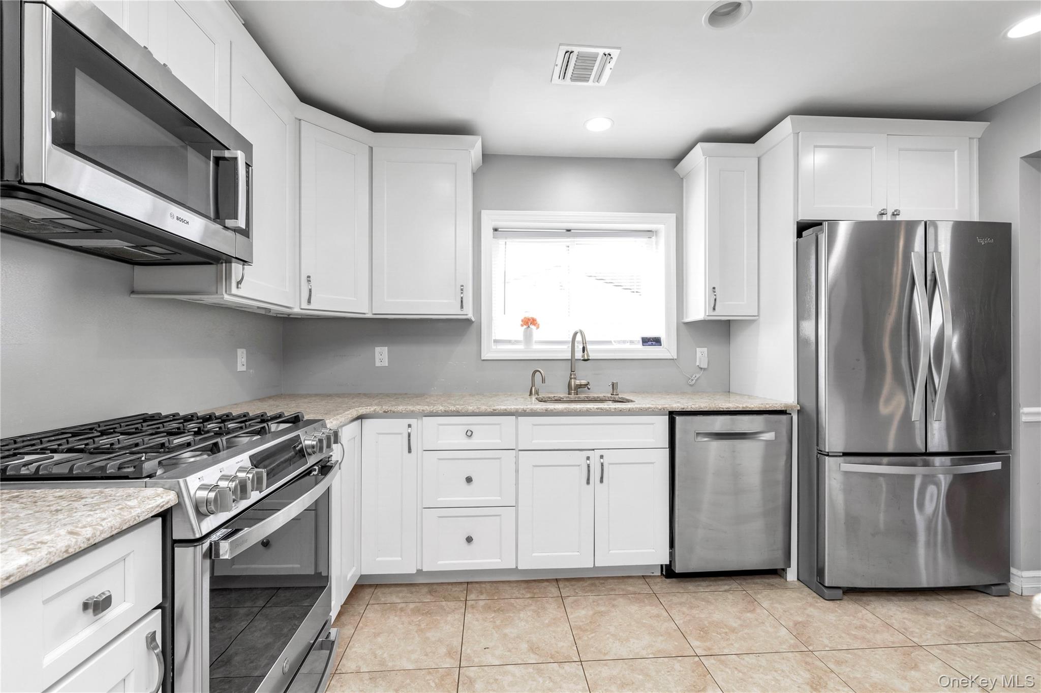 647 Jarvis Avenue – For Sale photo 9