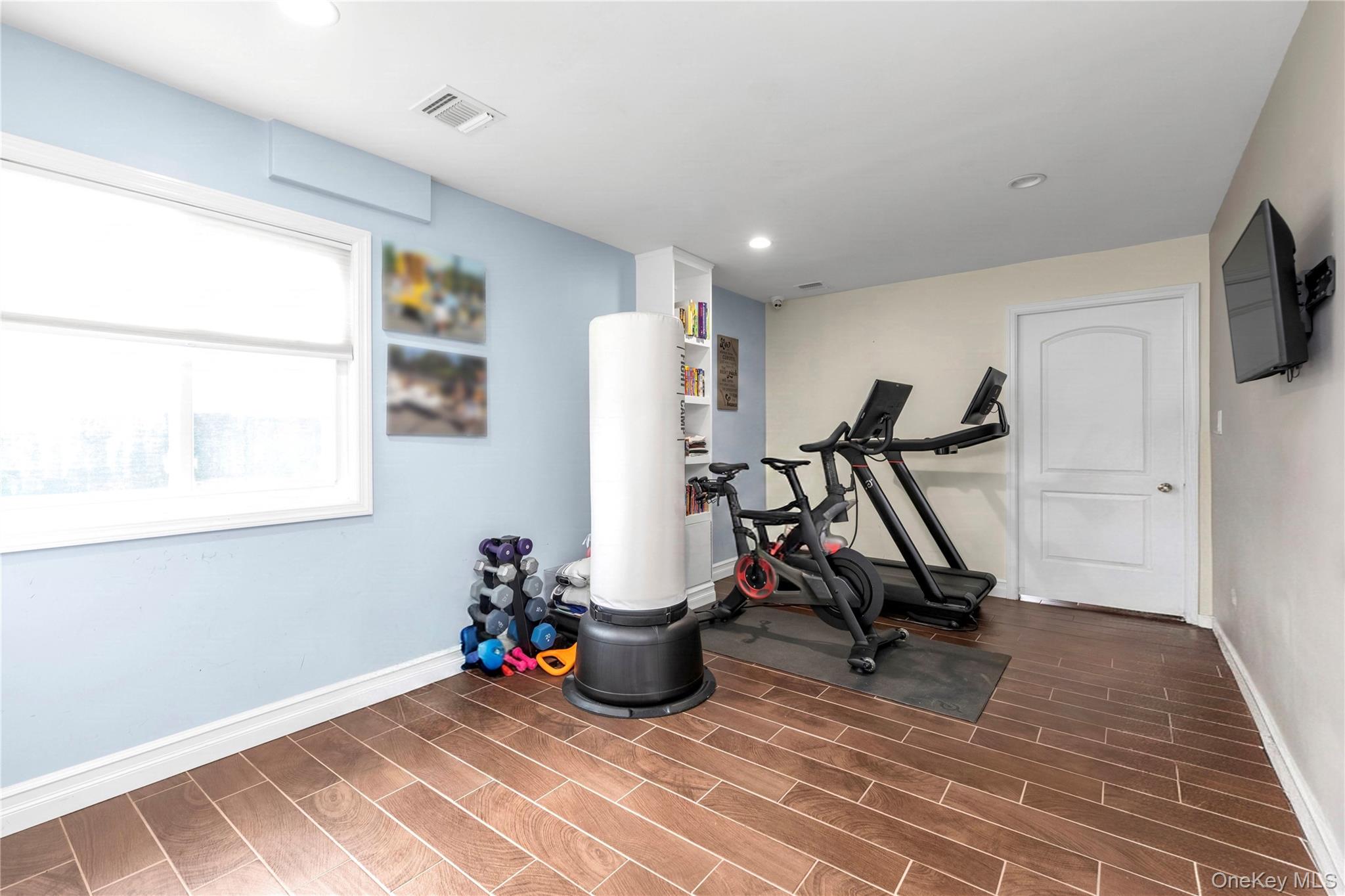 647 Jarvis Avenue – For Sale photo 19