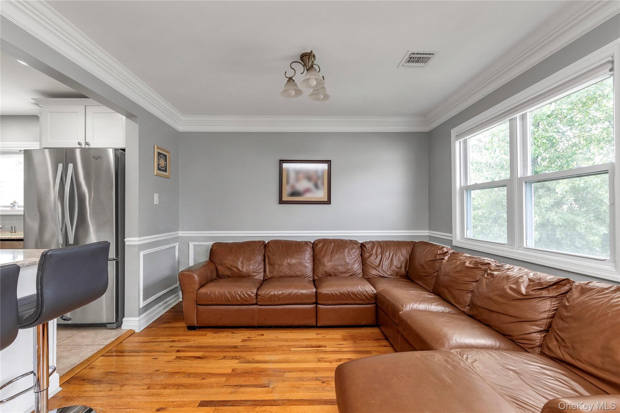 647 Jarvis Avenue – For Sale photo 6