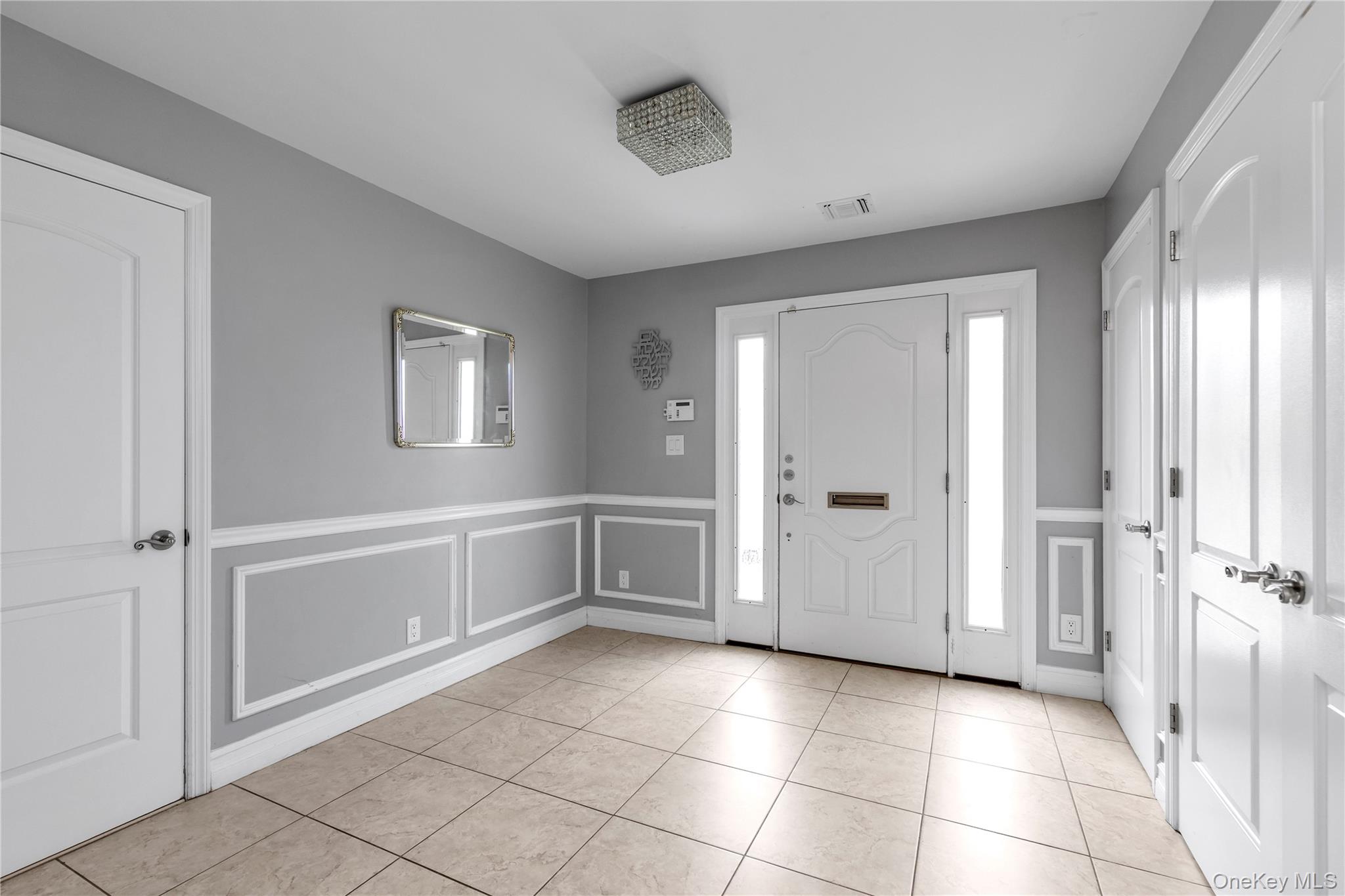 647 Jarvis Avenue – For Sale photo 4