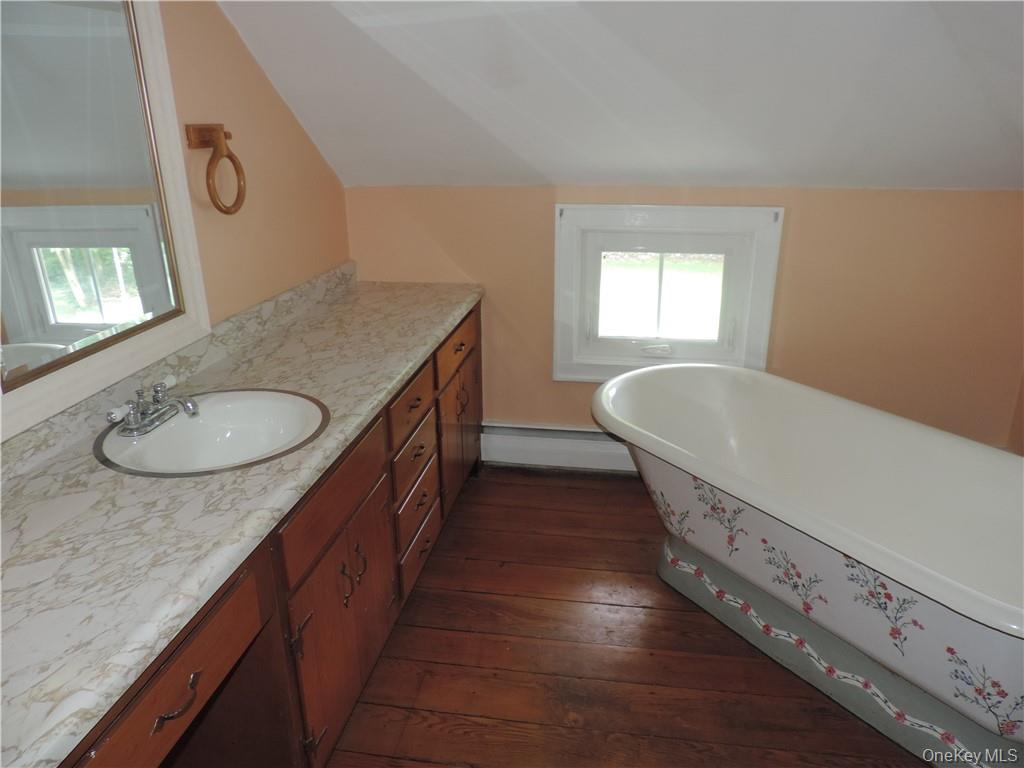 958-964 Hollow Road – For Sale photo 19