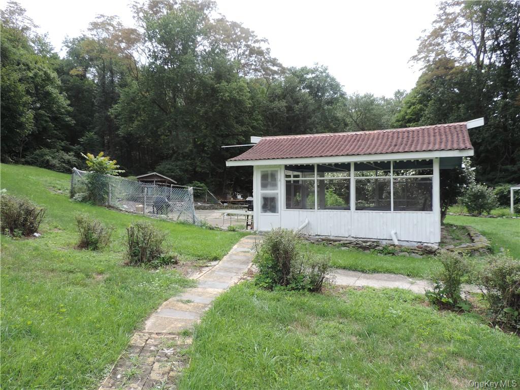 958-964 Hollow Road – For Sale photo 10