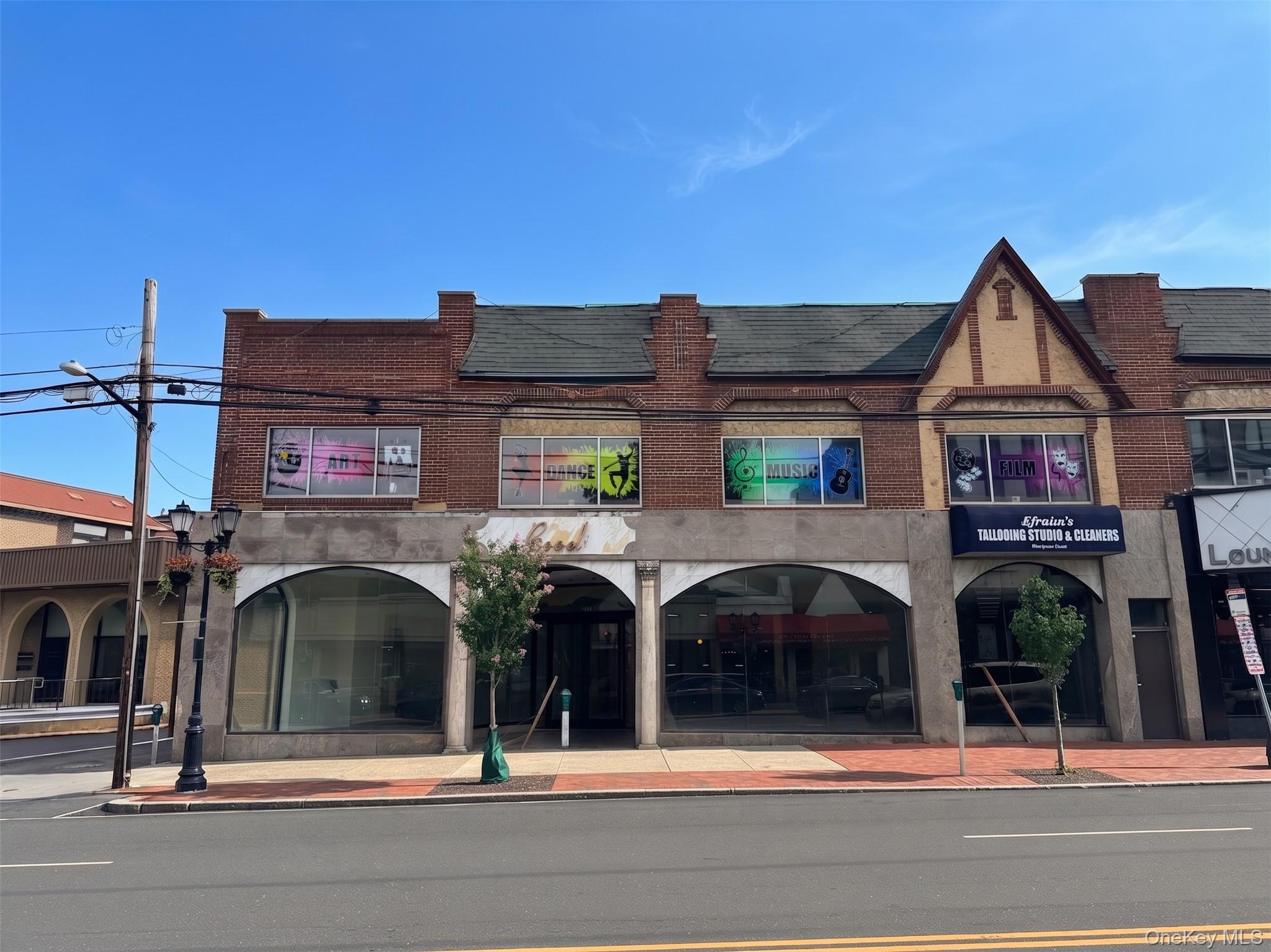 117 Middle Neck Road, Unit A