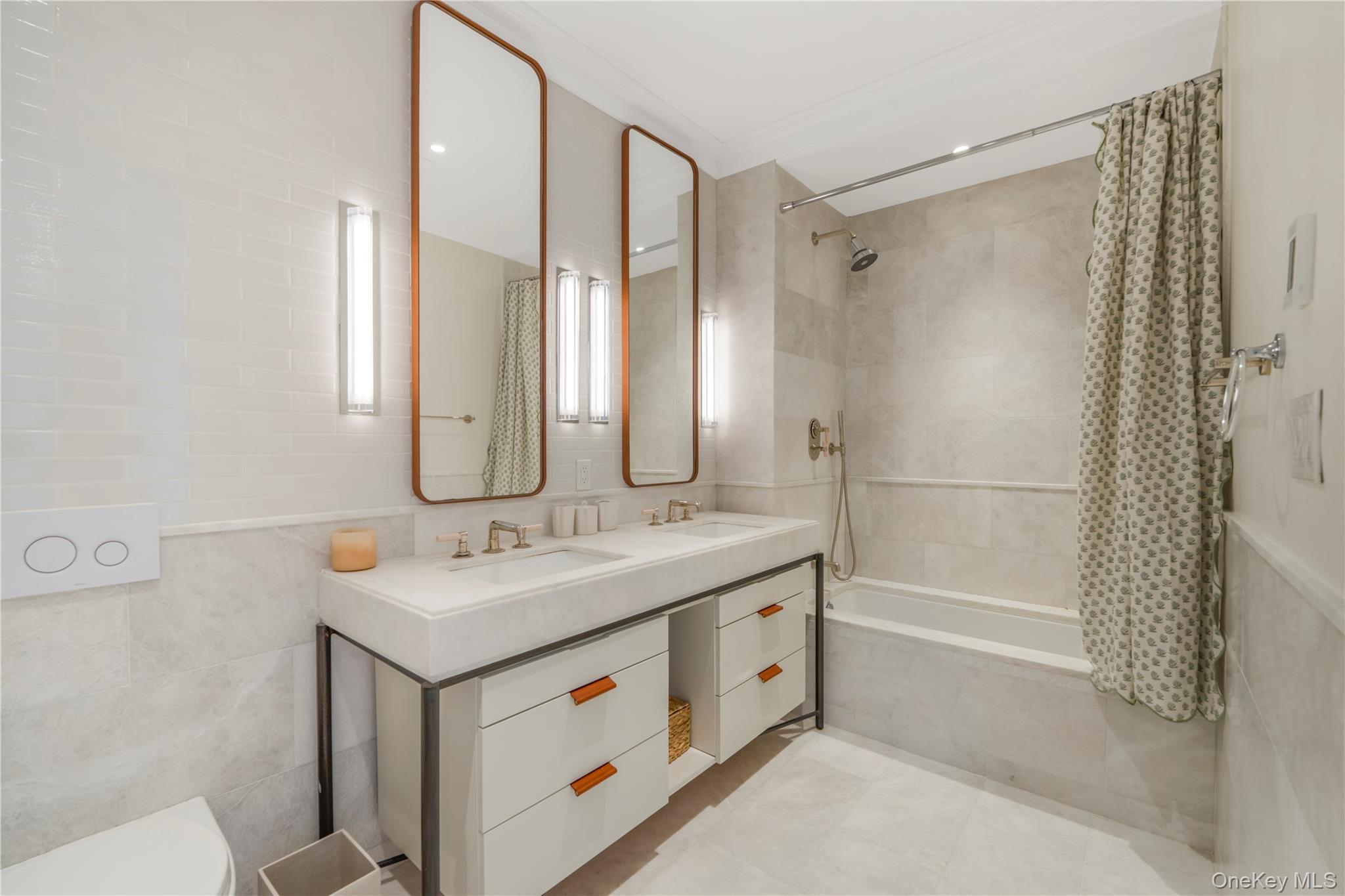 250 E 21st Street, Unit 9D photo 8