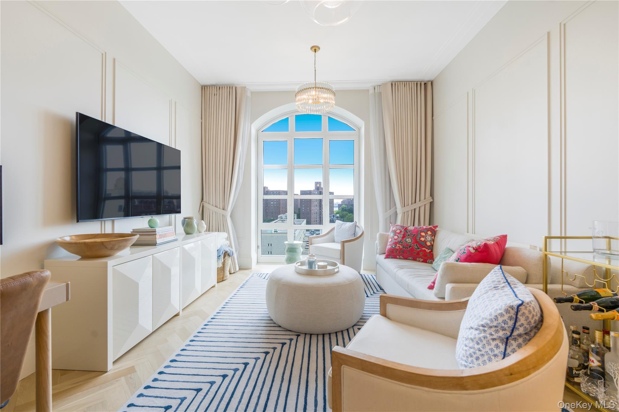 250 E 21st Street, Unit 9D photo 2