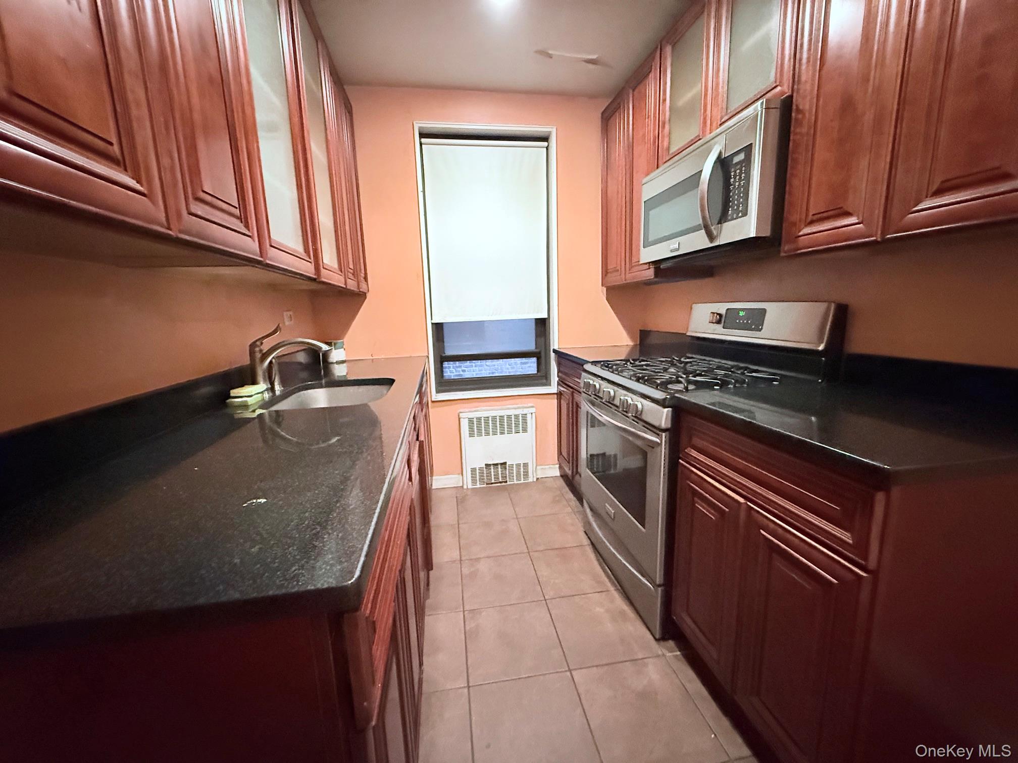 83-85 Woodhaven Boulevard, Unit 4F photo 2