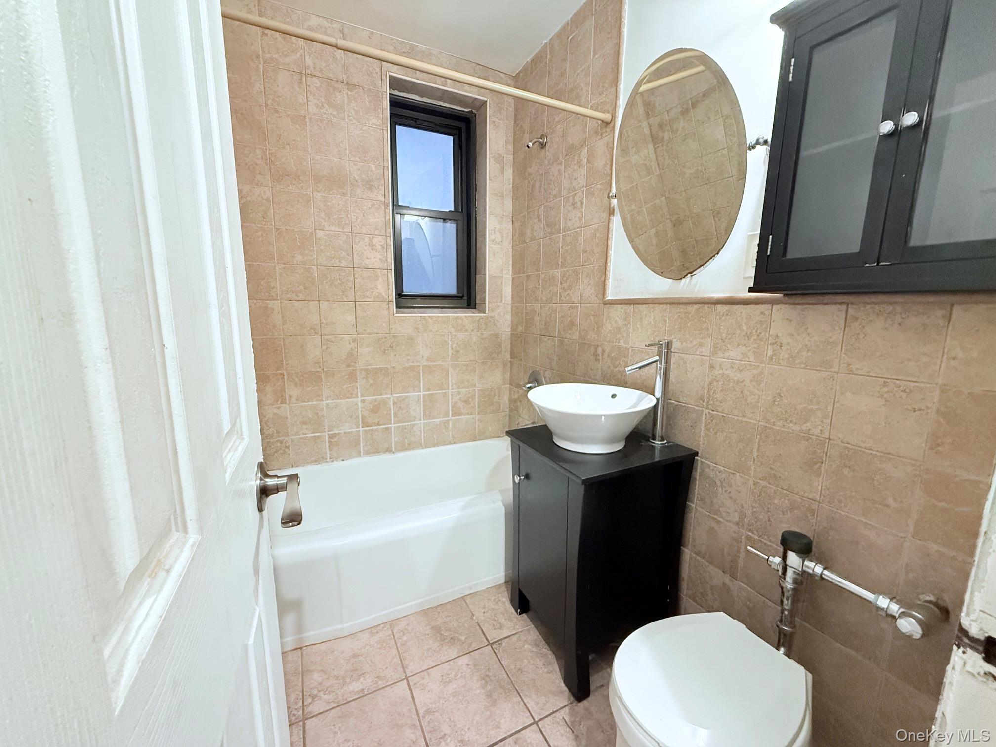 83-85 Woodhaven Boulevard, Unit 4F photo 9